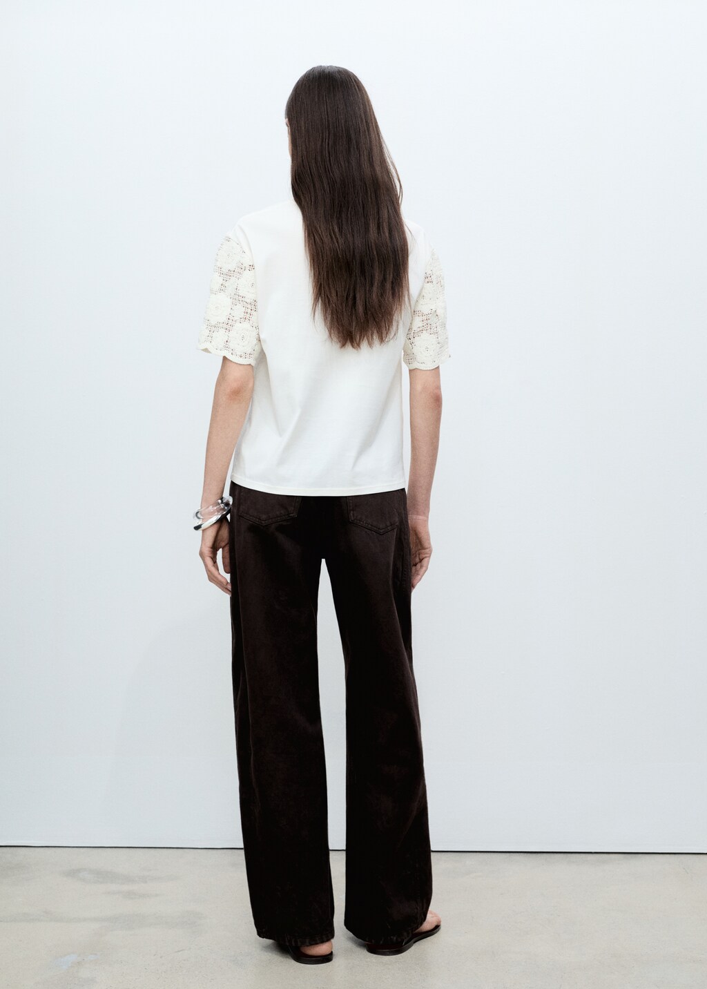 Cotton crochet sleeve t-shirt - image 3