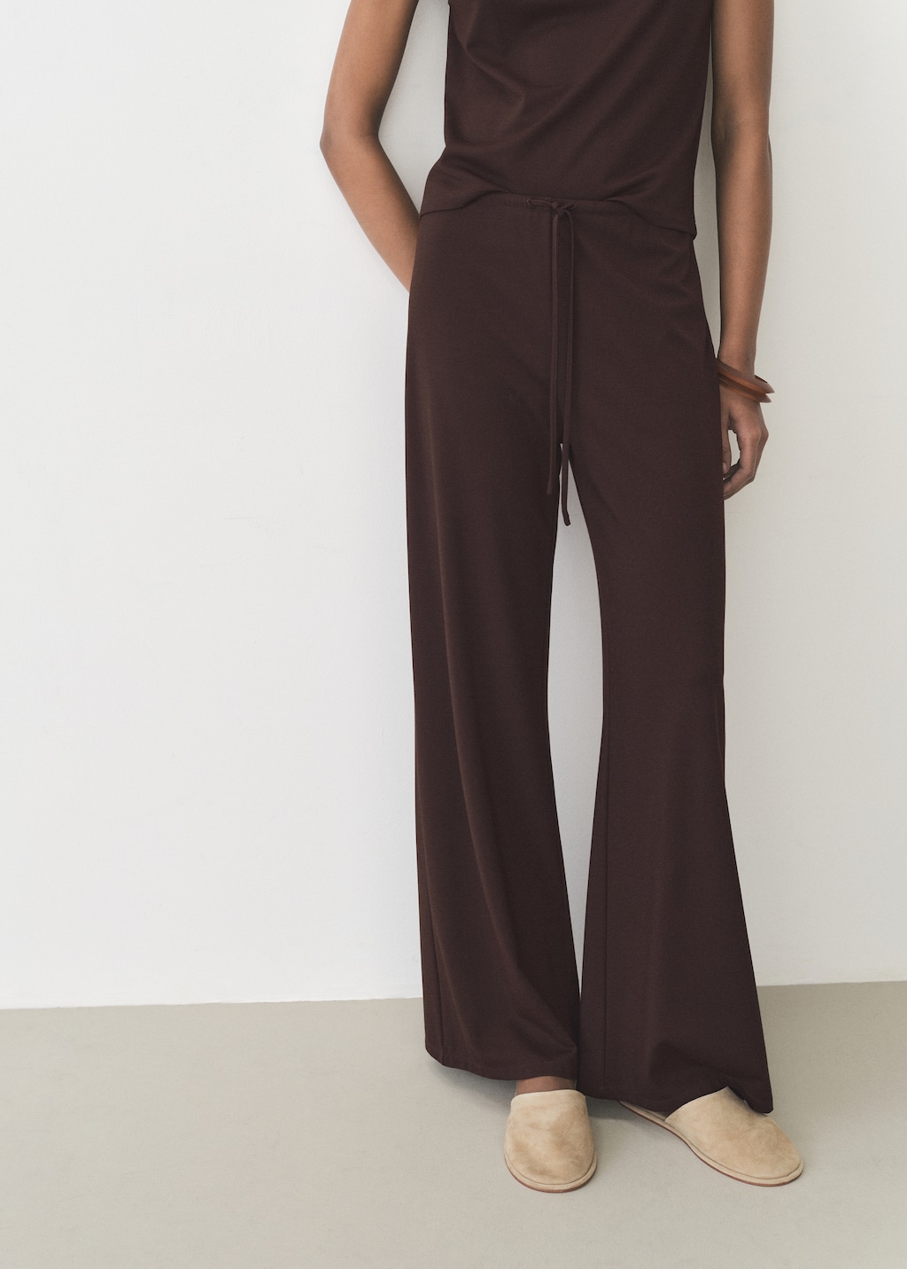 Wide leg pants with elastic waist