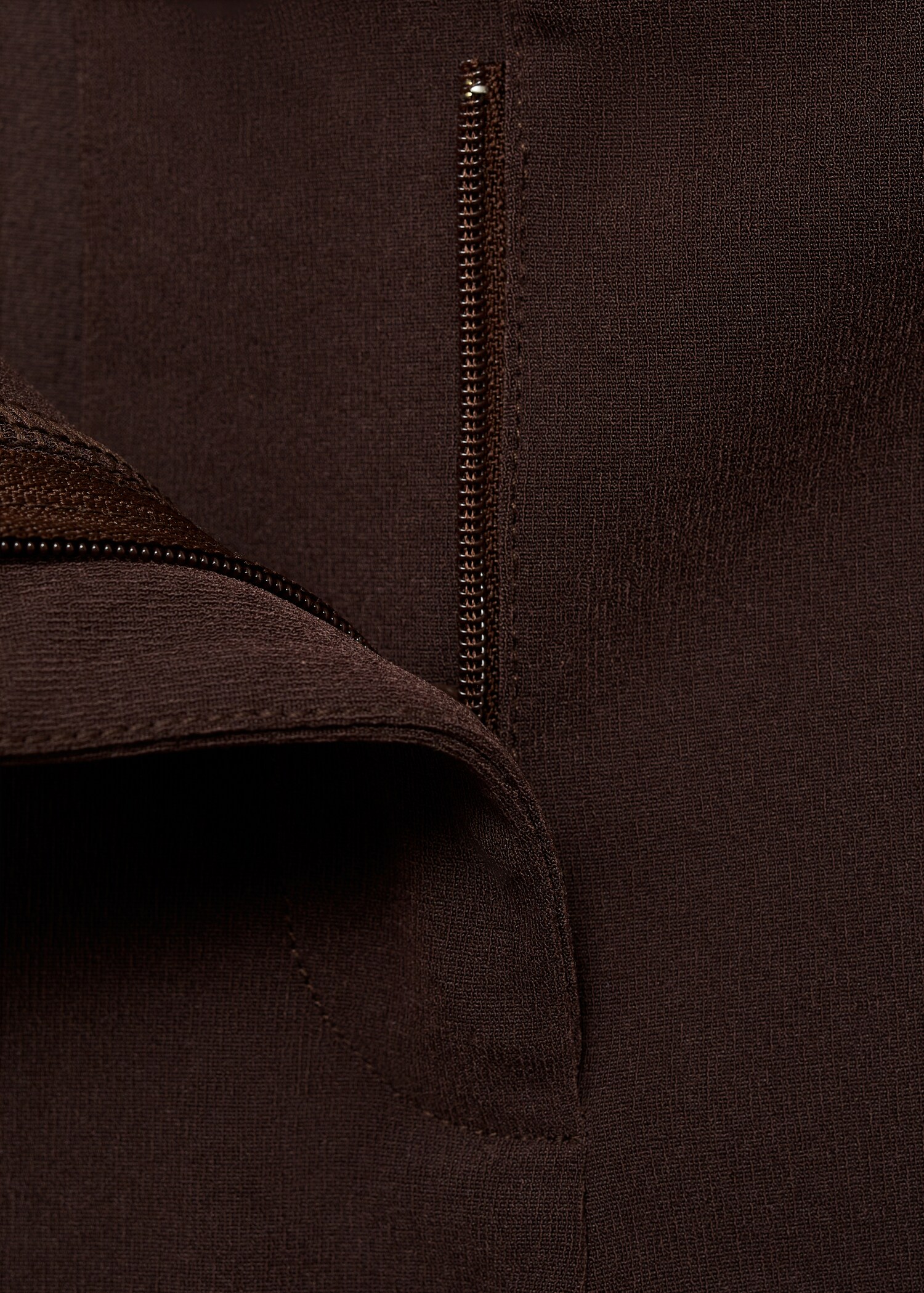 Straight suit trousers - Details of the article 8