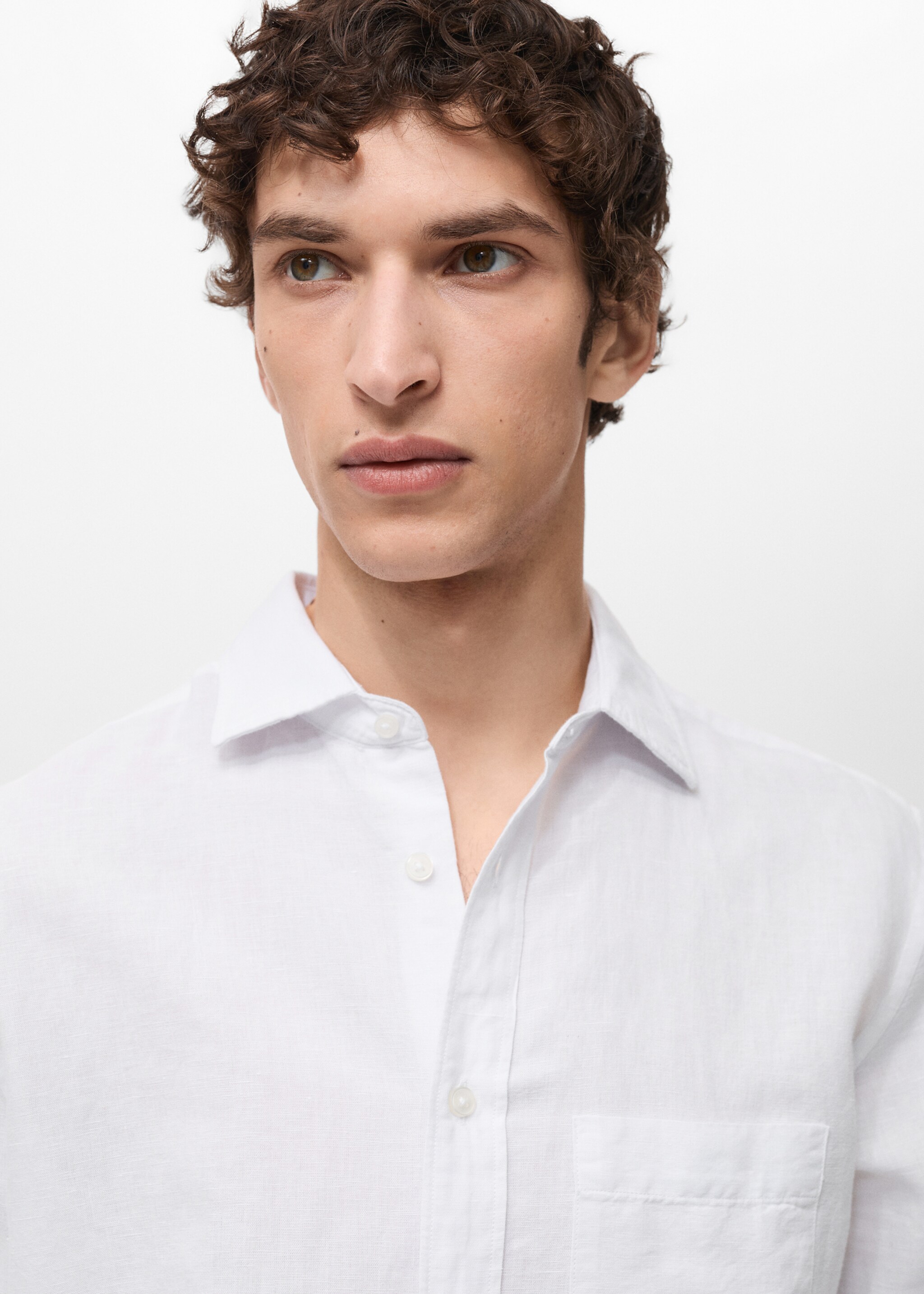 Classic-fit linen shirt - Details of the article 1