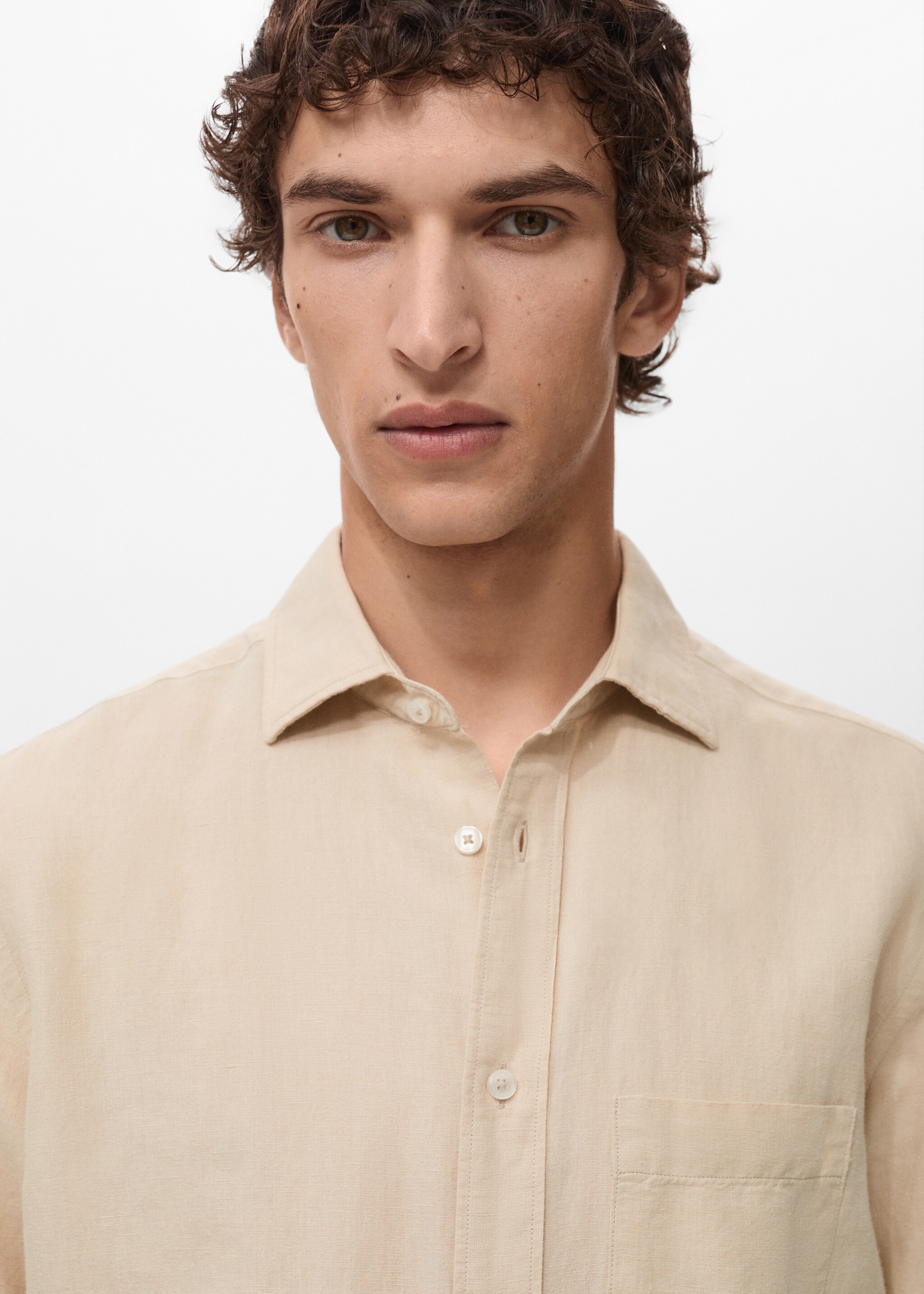 Pocket linen shirt - Details of the article 1