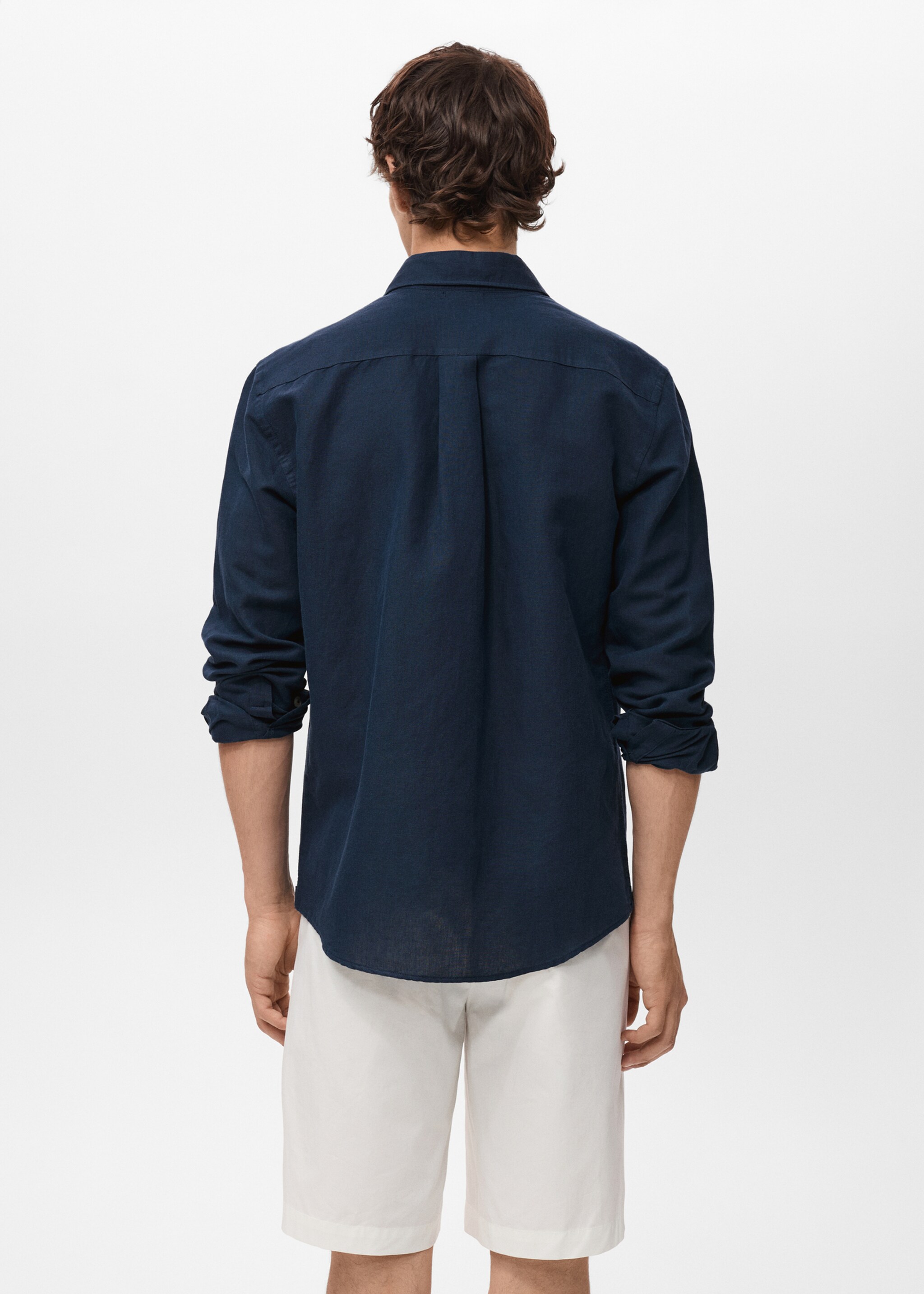 Pocket linen shirt - Reverse of the article