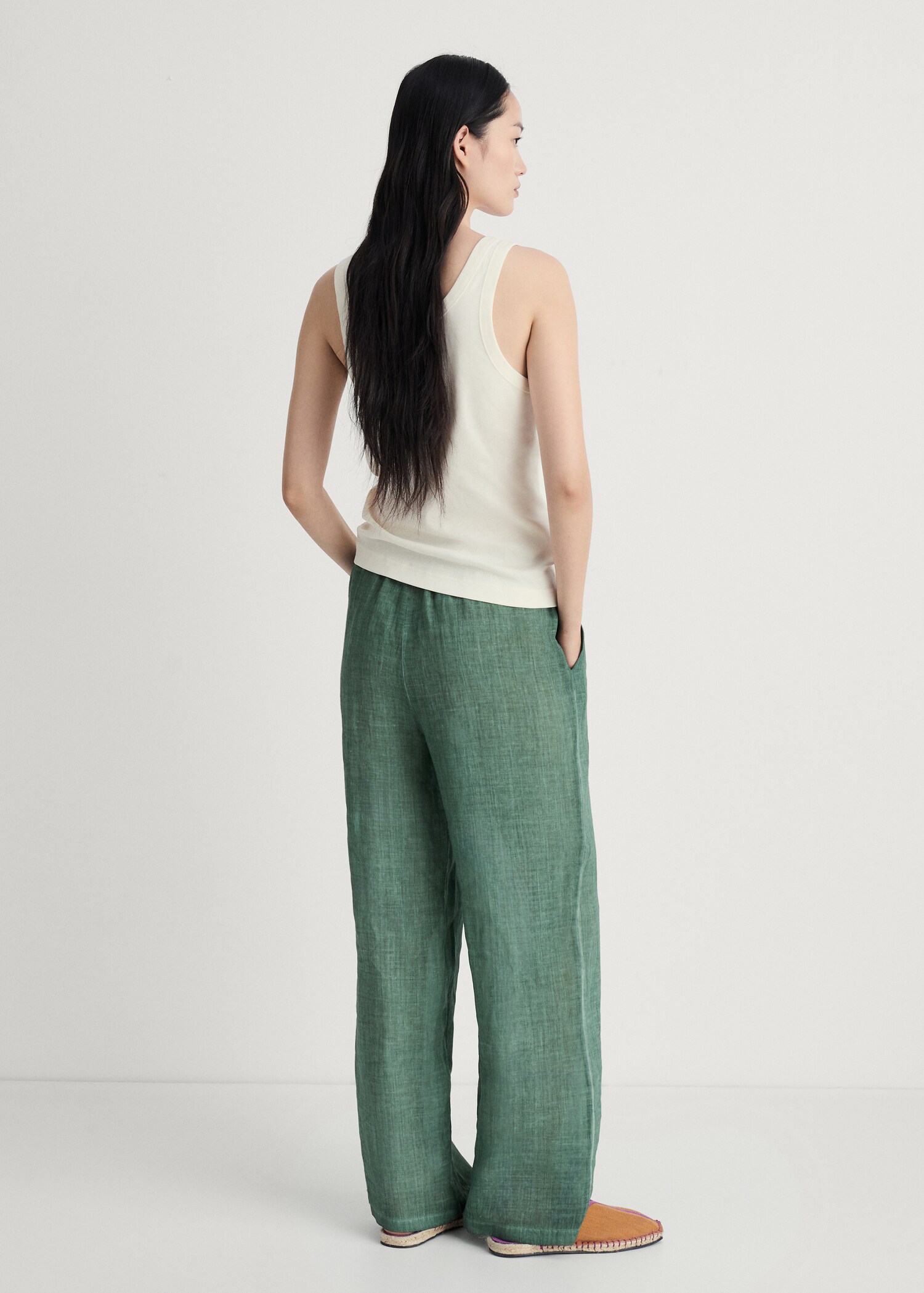 Overdyed-design ramie pants - Reverse of the article