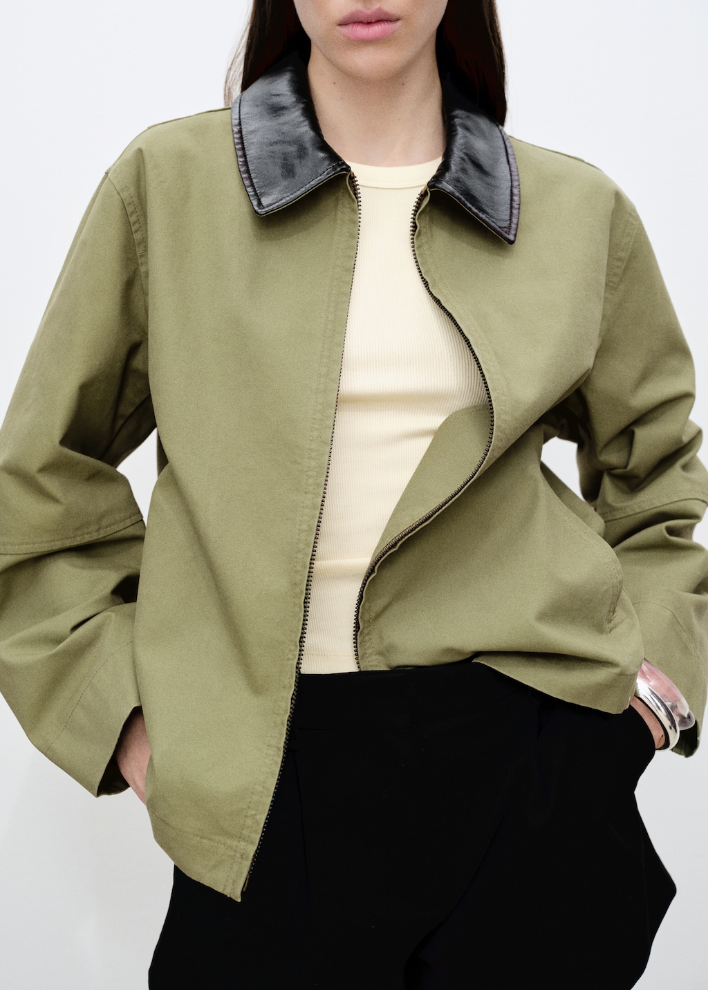 Cotton jacket with contrasting collar - image 4
