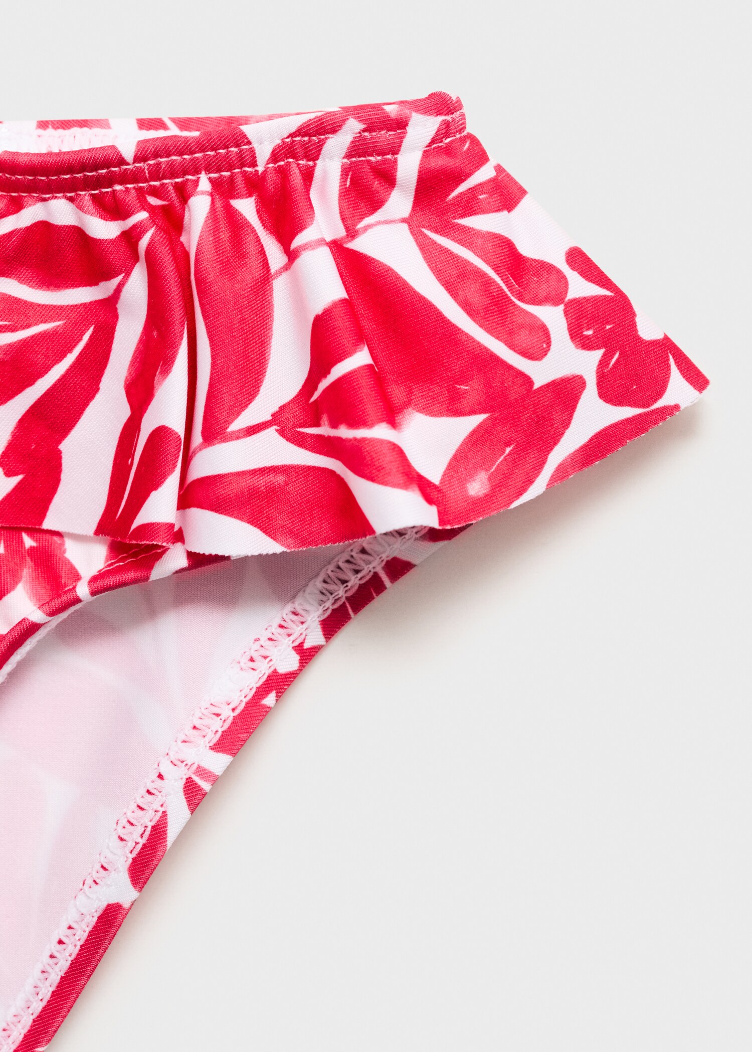 Bikini bottoms with ruffles - Details of the article 8