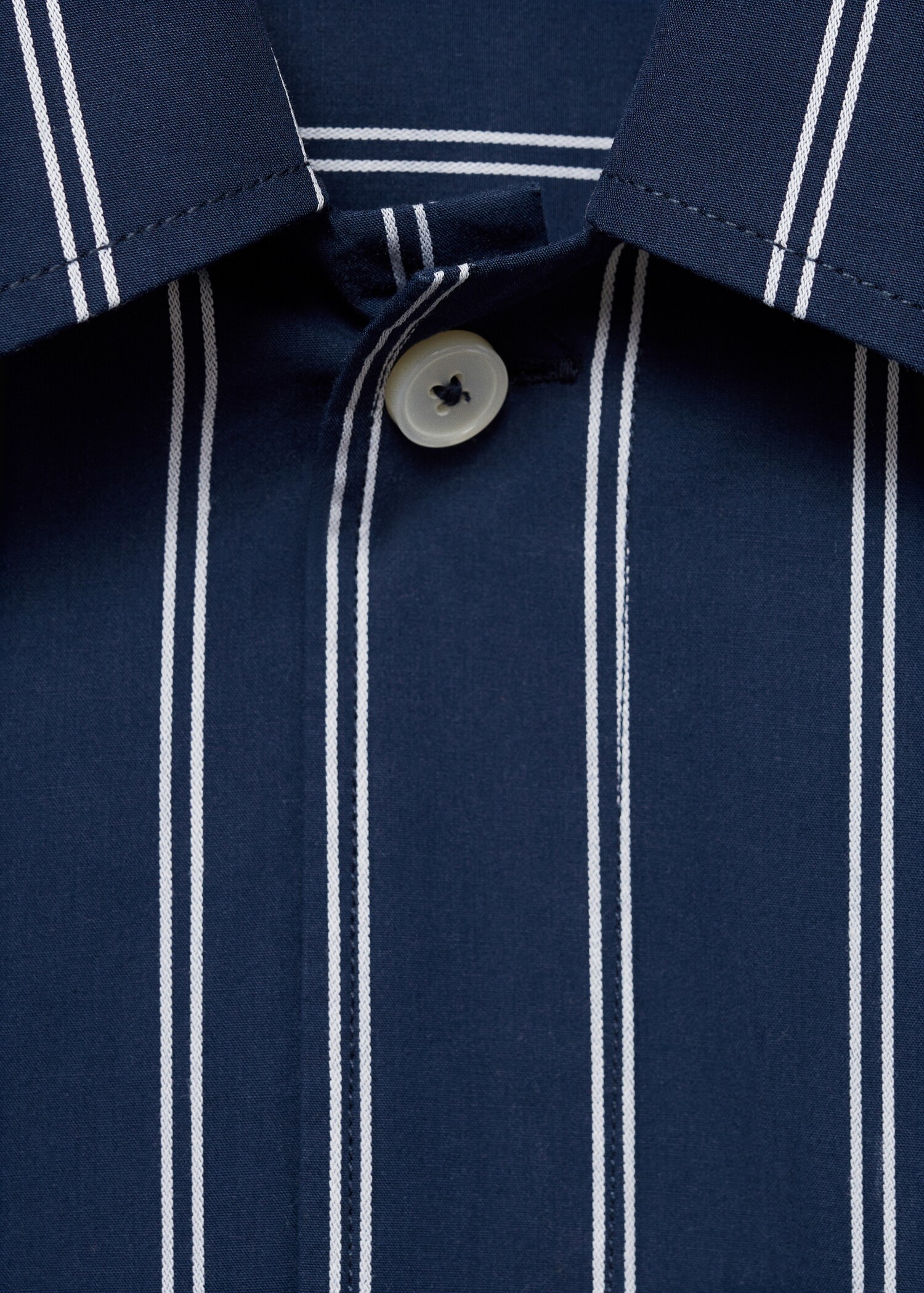 Regular-fit striped 100% cotton shirt - Details of the article 0