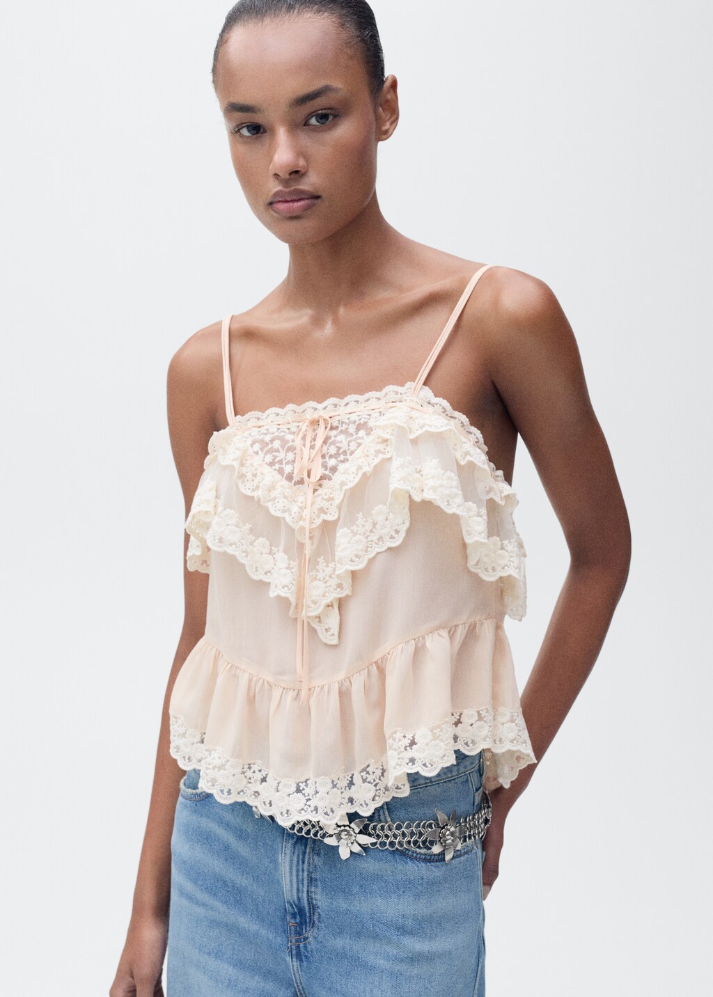 Ruffle top with lace detail - Women | MANGO USA