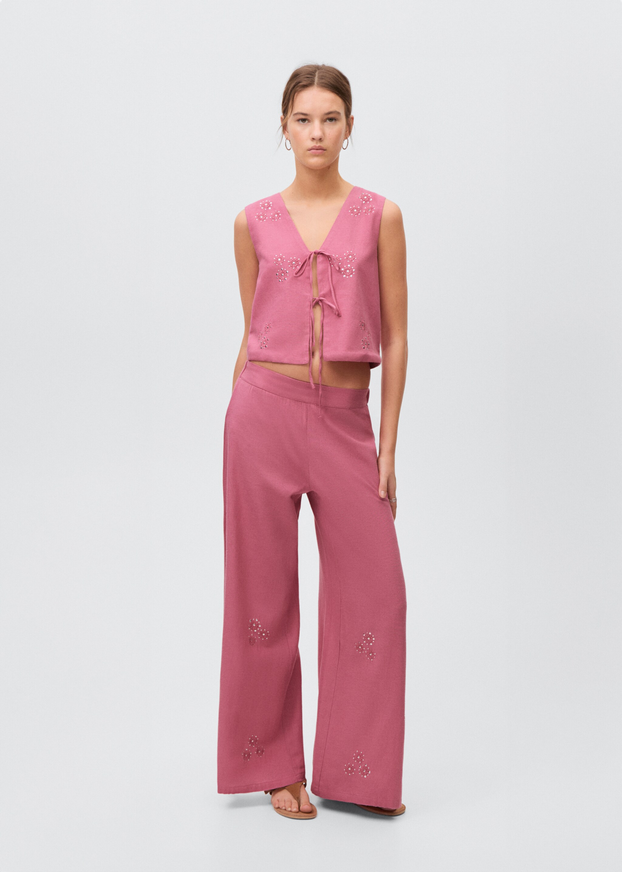 Embroidered waistcoat with bows - Details of the article 2