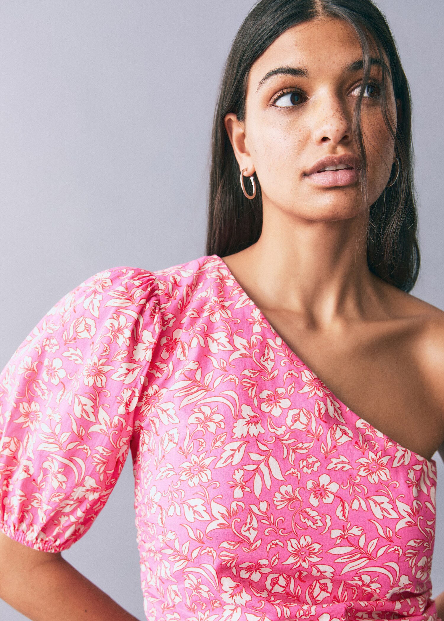 Asymmetric draped gown - Details of the article 1