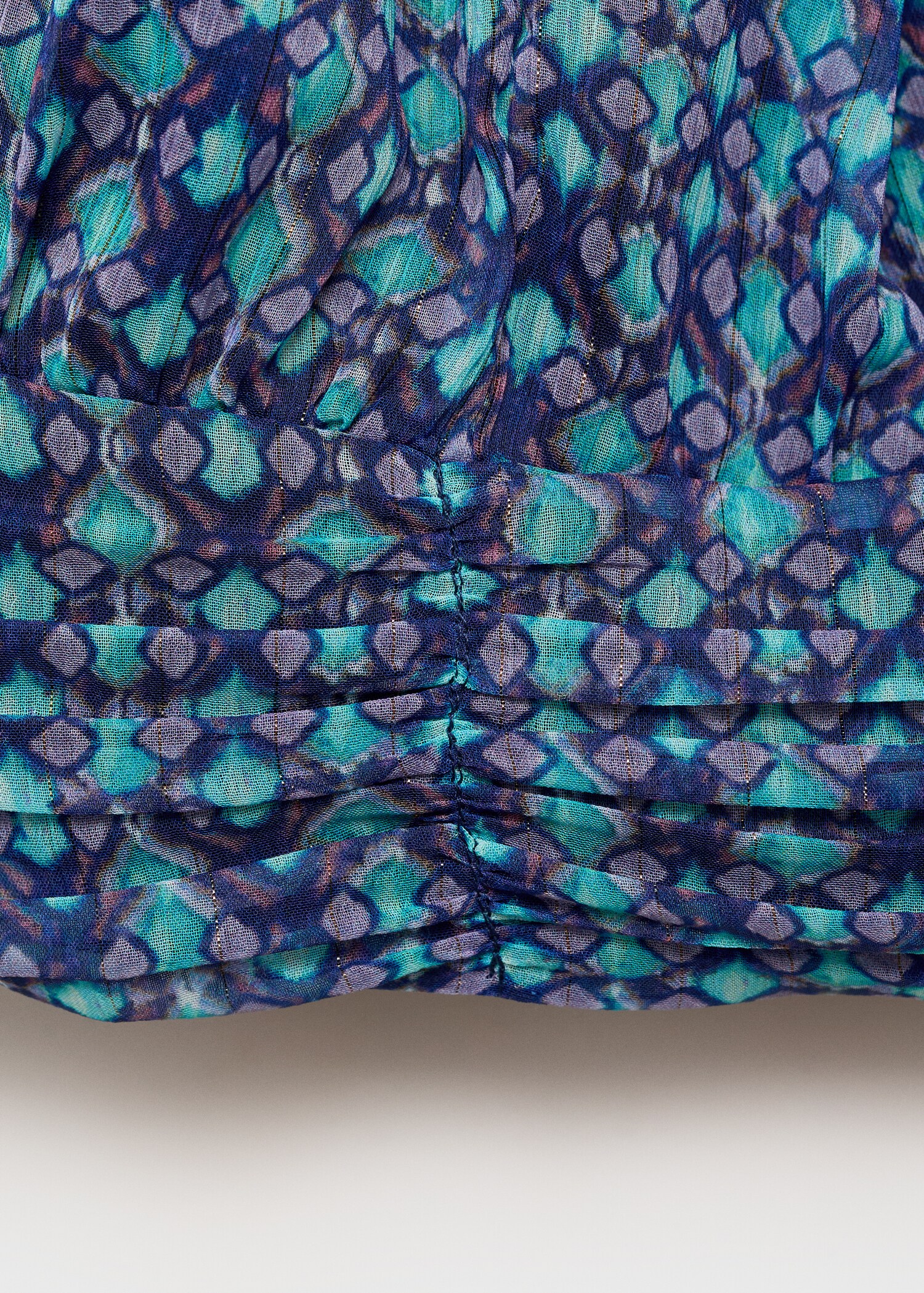 Top estampado cuello halter - Detalle del artículo 8