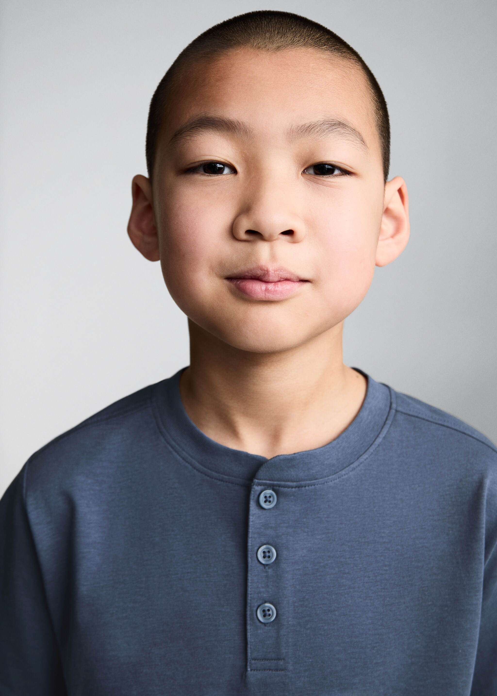 Katoenen T-shirt met knopen - Detail van het artikel 1
