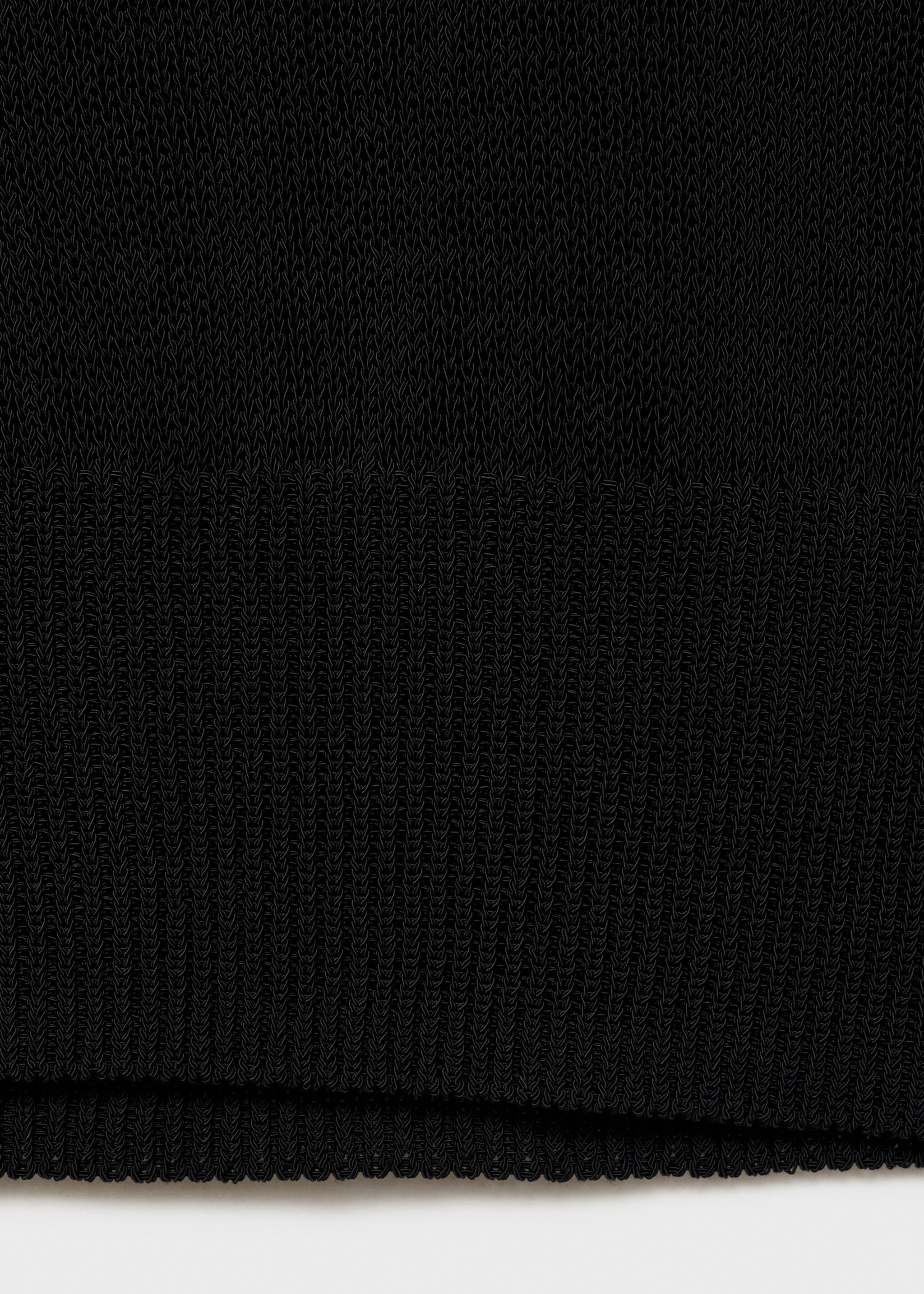 Low-neck knitted top - Details of the article 0
