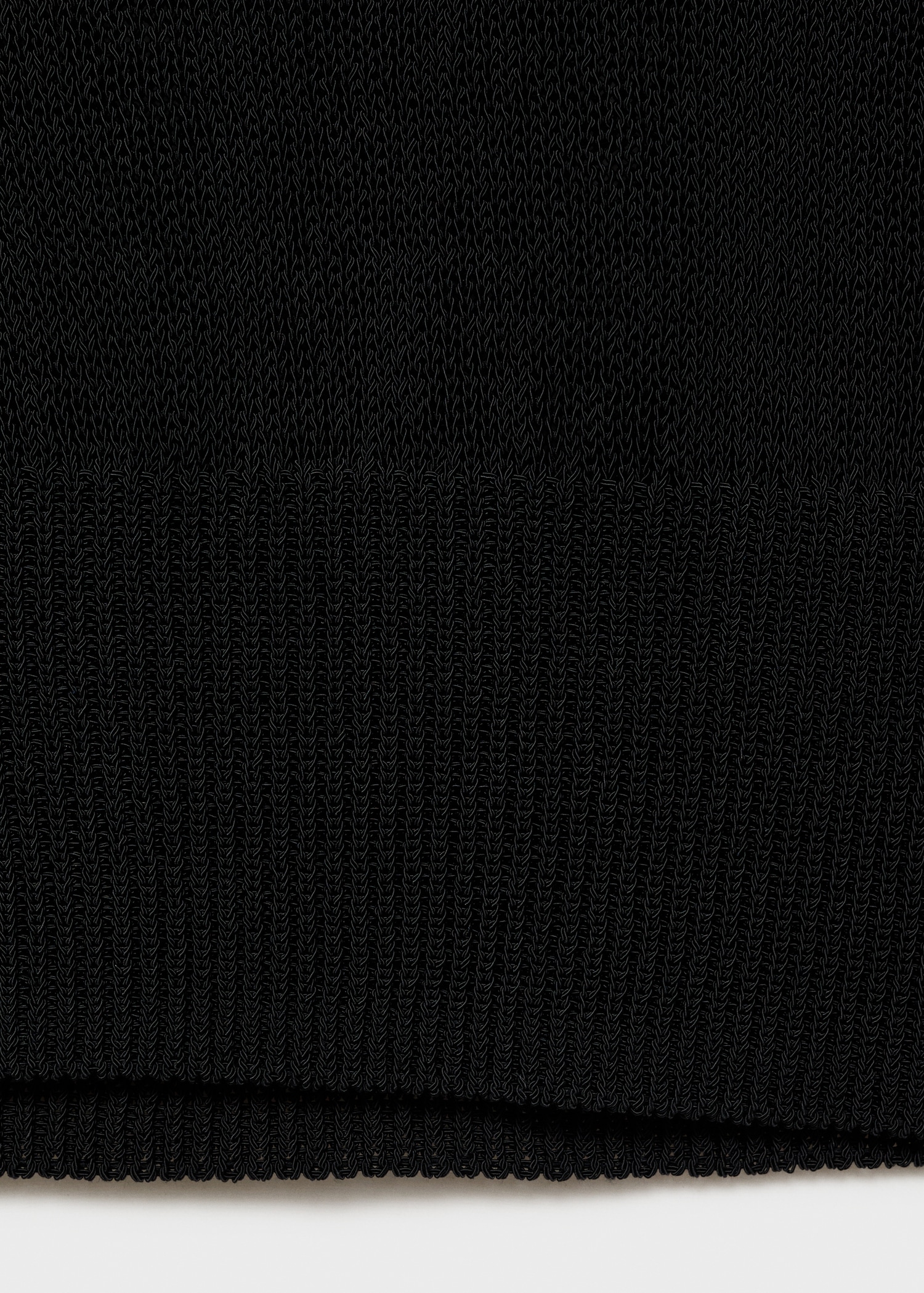 Low-neck knitted top - Details of the article 0