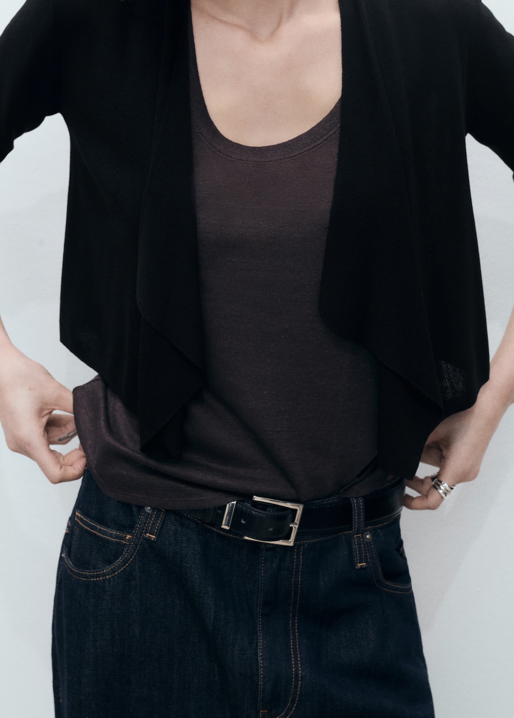 Knitted cropped cardigan