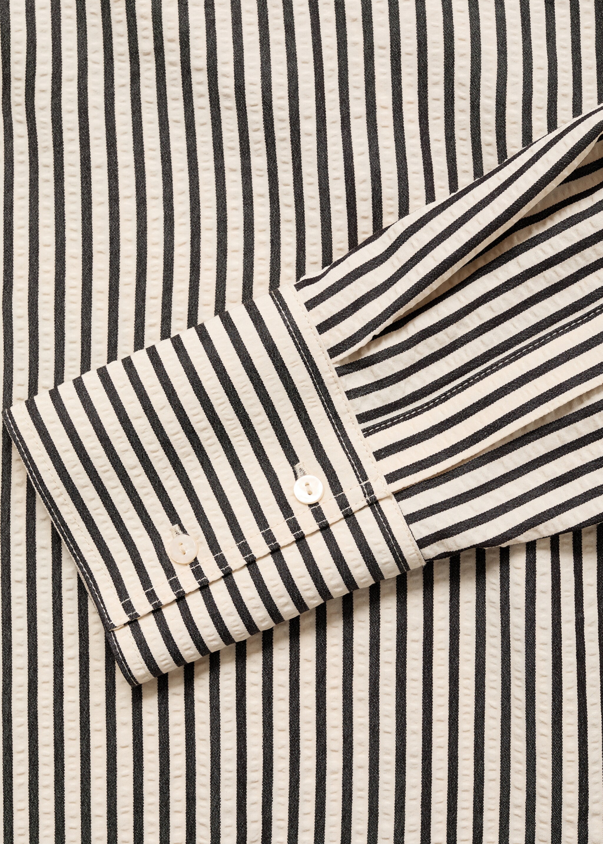 Chemise rayée texturée - Détail de l'article 0
