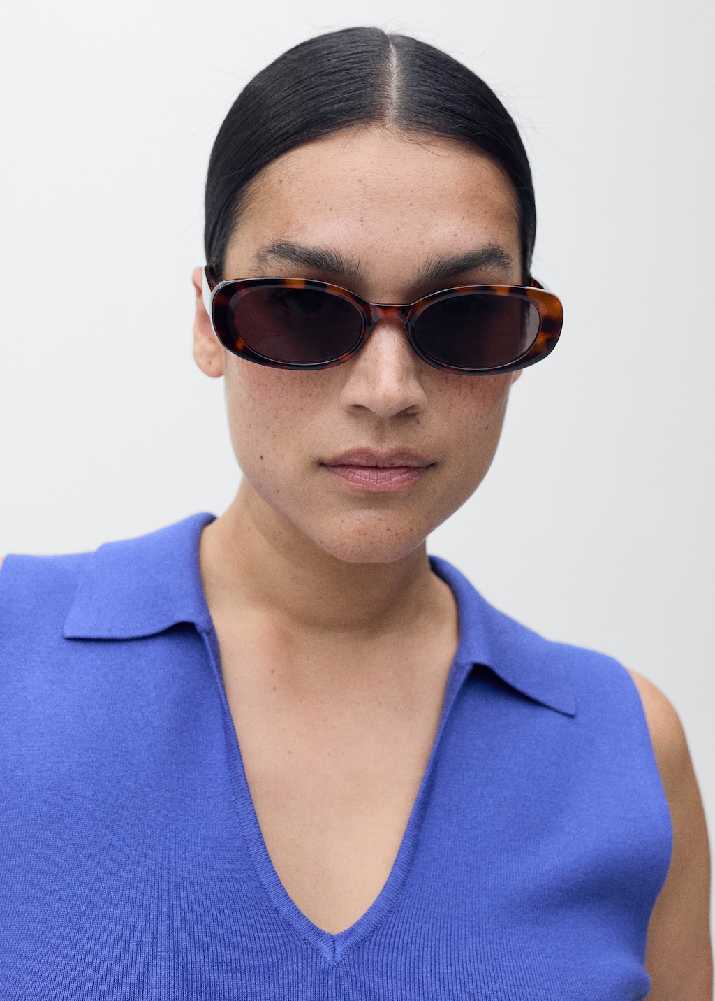 Polo-neck knitted top