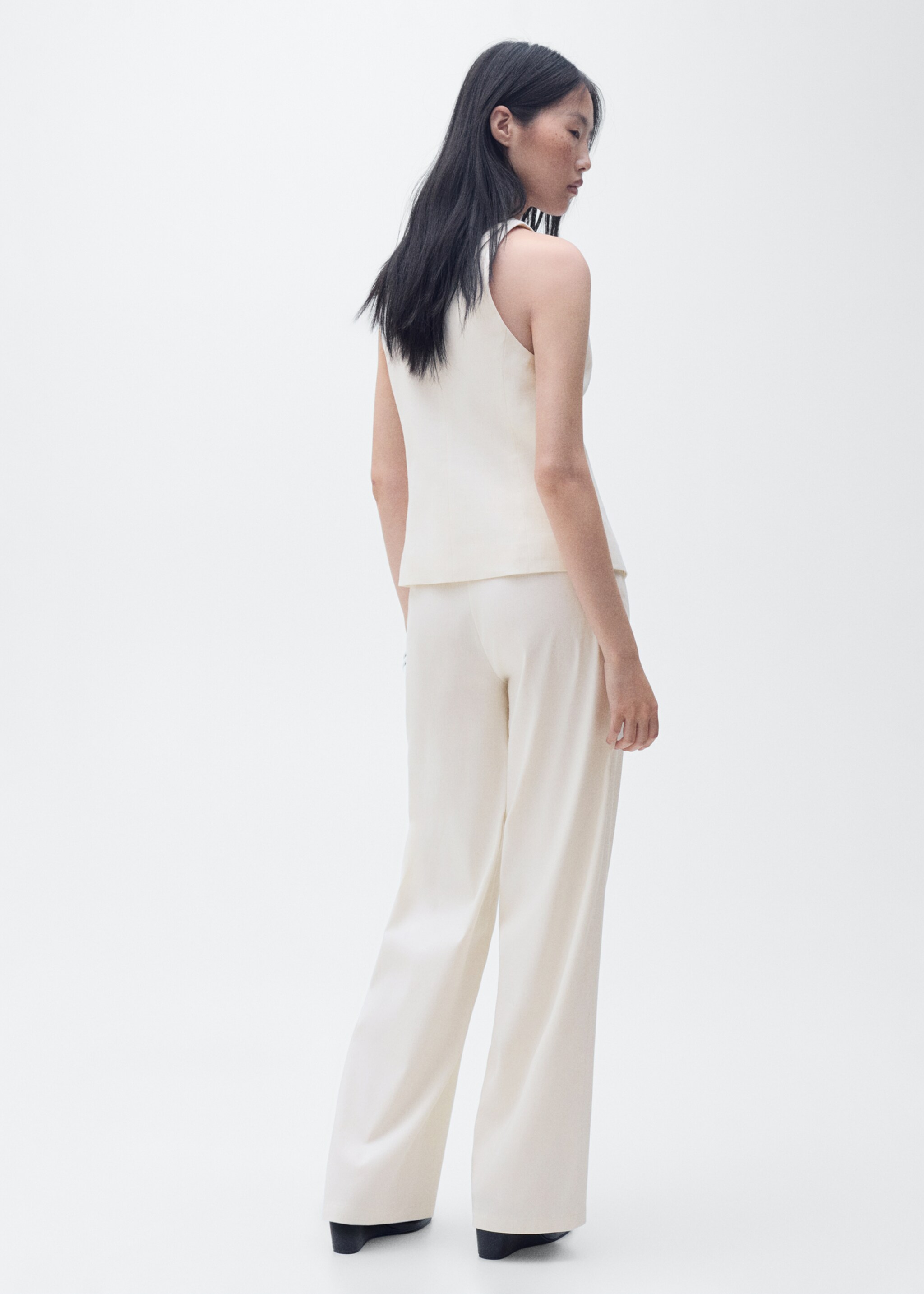 Straight mid-rise trousers - Reverse of the article