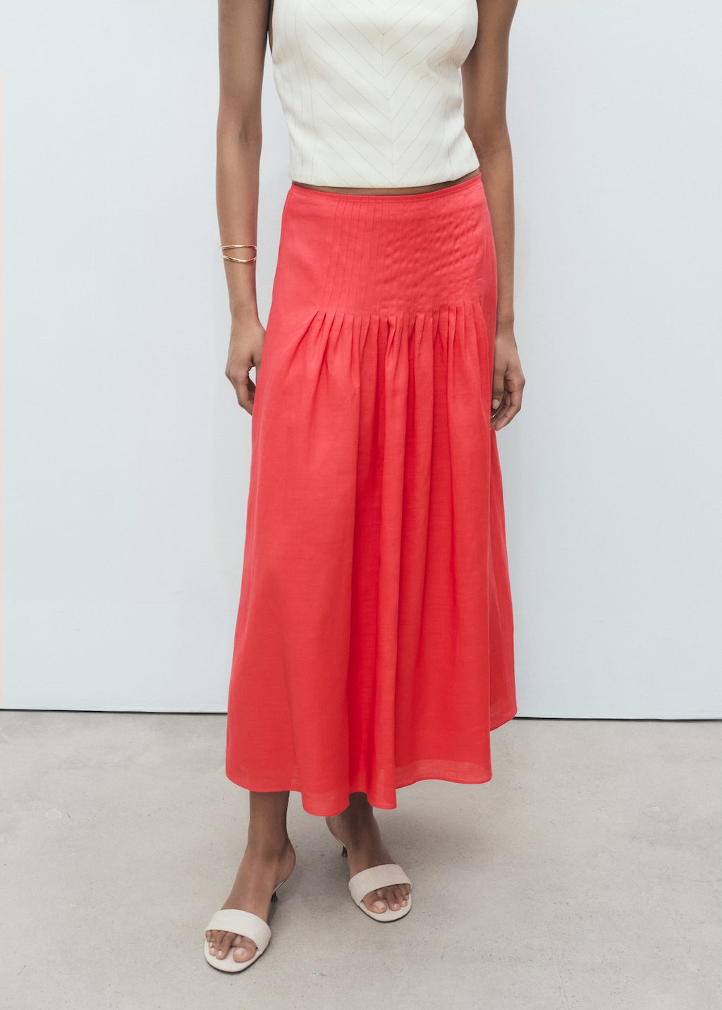 Ramie pleated skirt