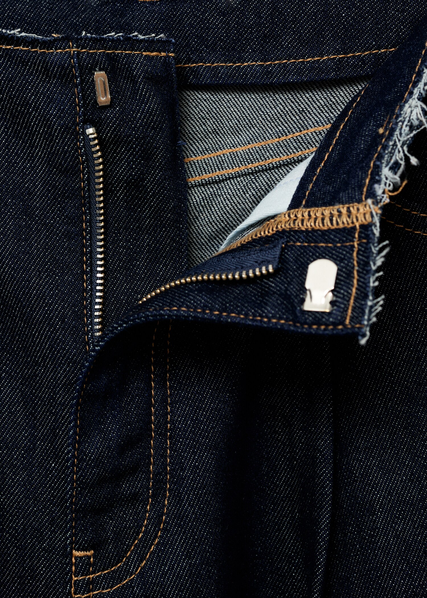 Wide-leg denim trousers with frayed waist - Details of the article 0