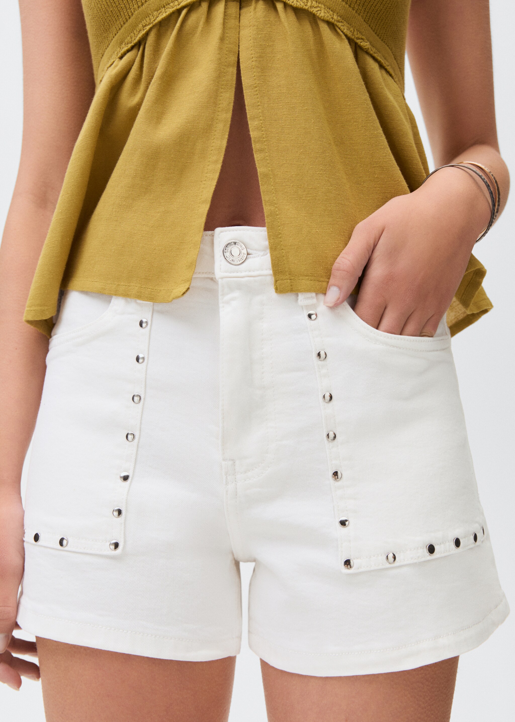 Studded denim shorts - Details of the article 6