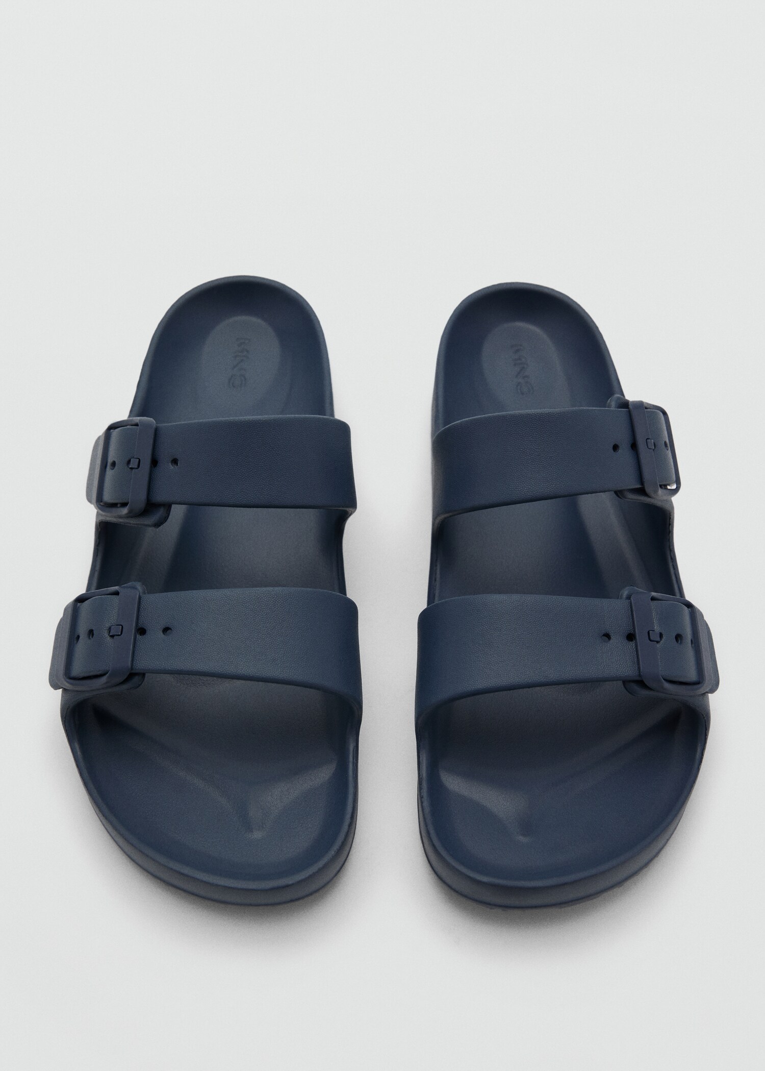 Flip-flops with buckle straps - Details of the article 2