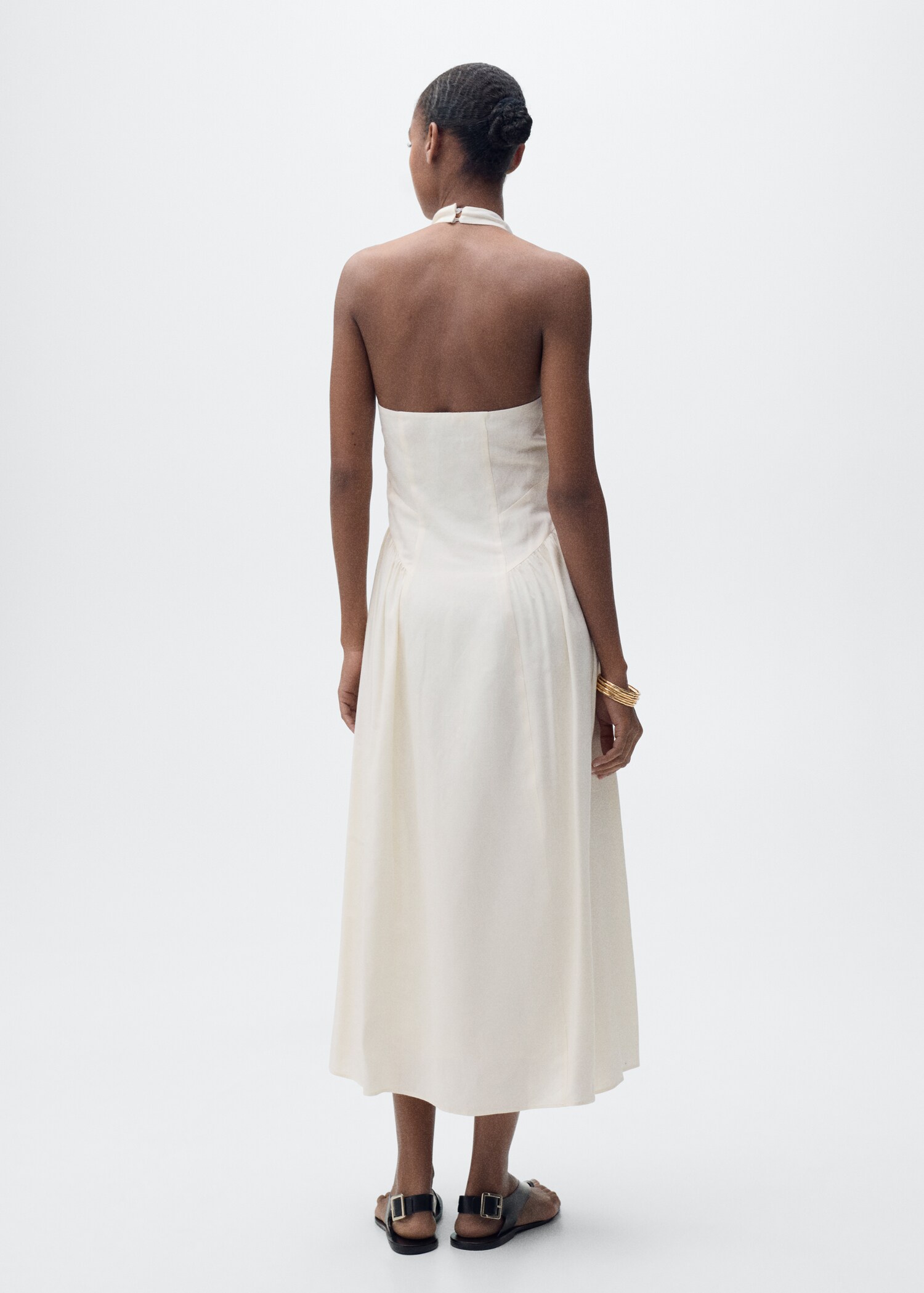 Halter-neck linen dress - Reverse of the article