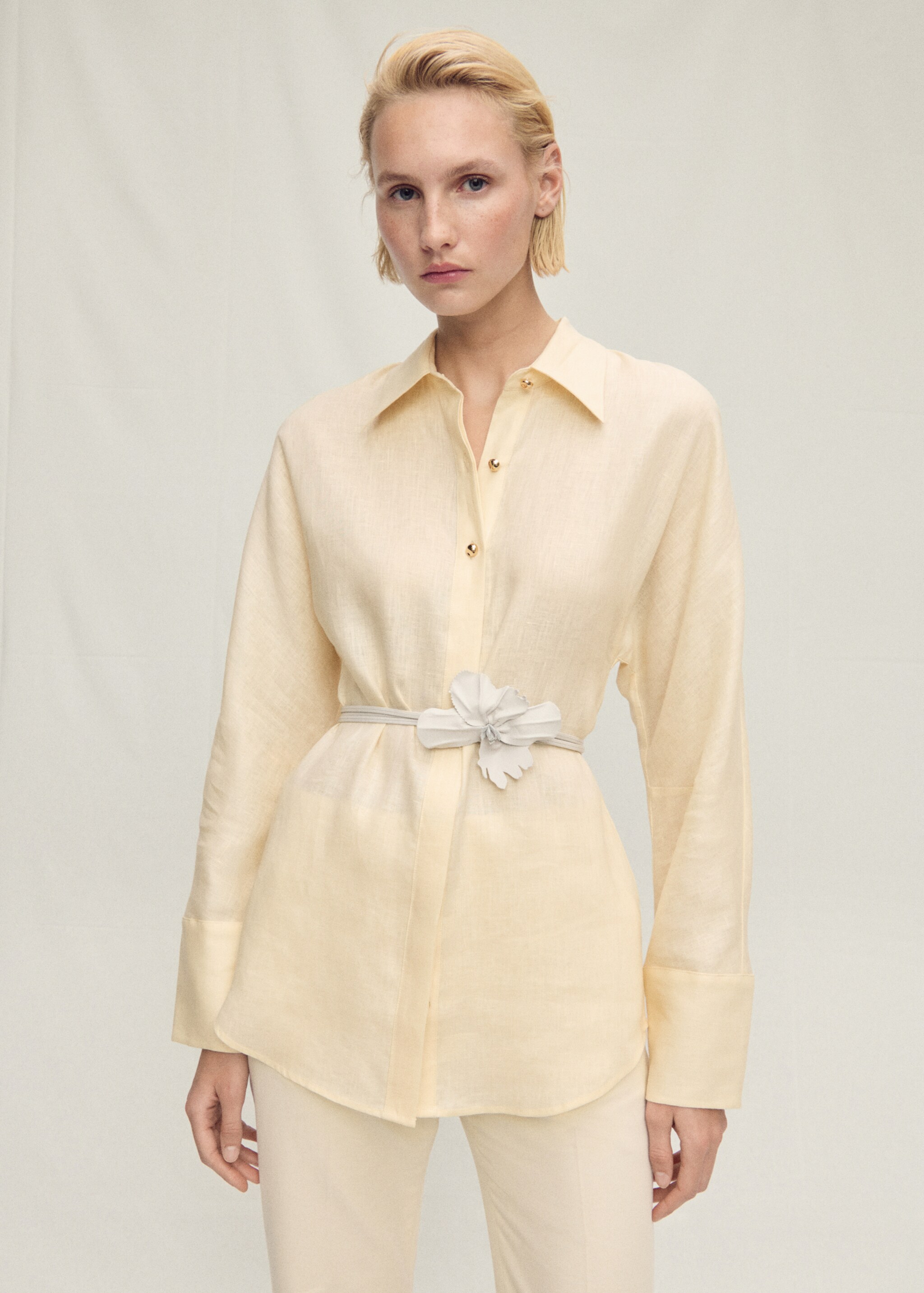 Linen shirt with button detail - Medium plane