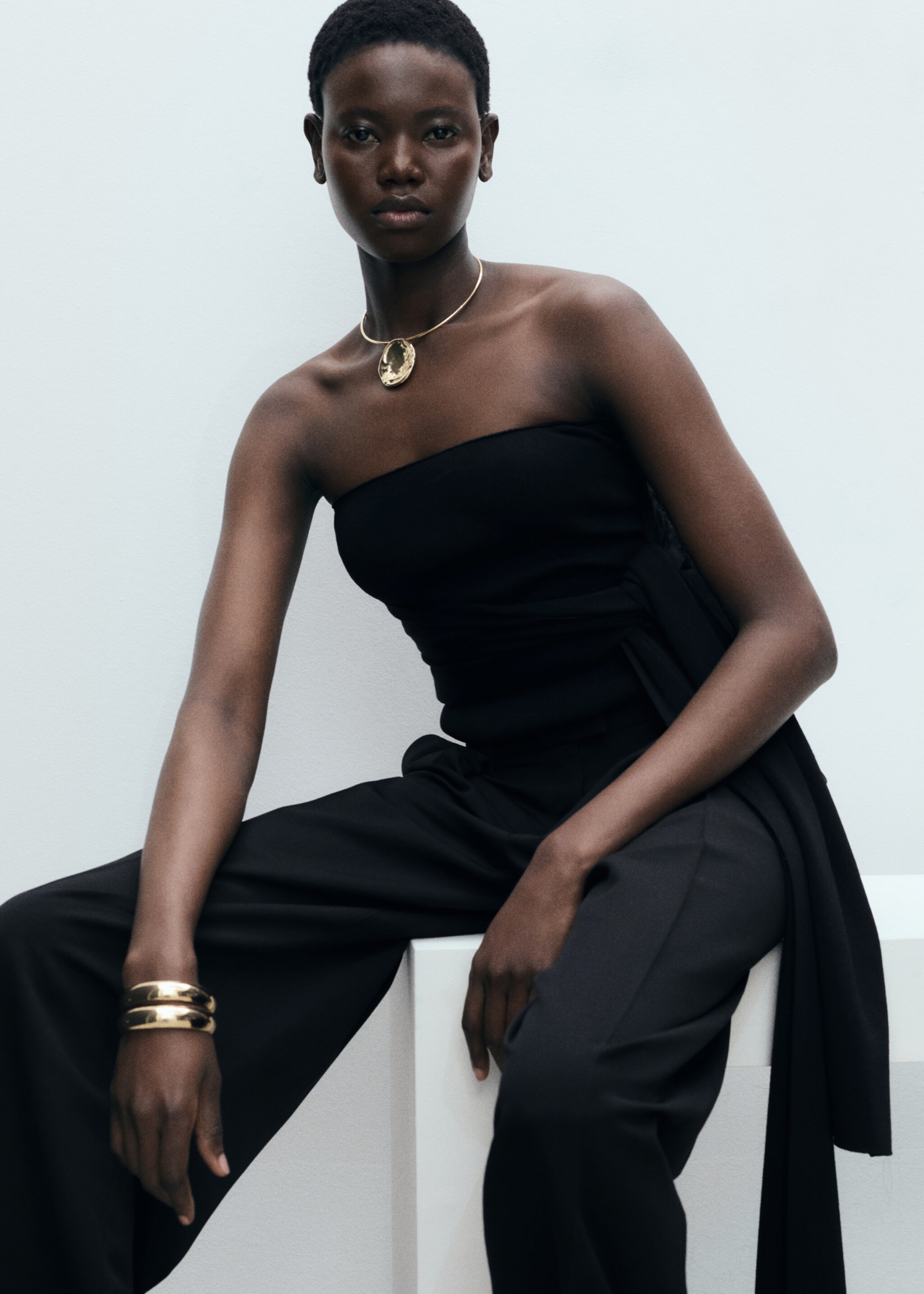 Straight-fit lyocell trousers with pleats - Details of the article 2
