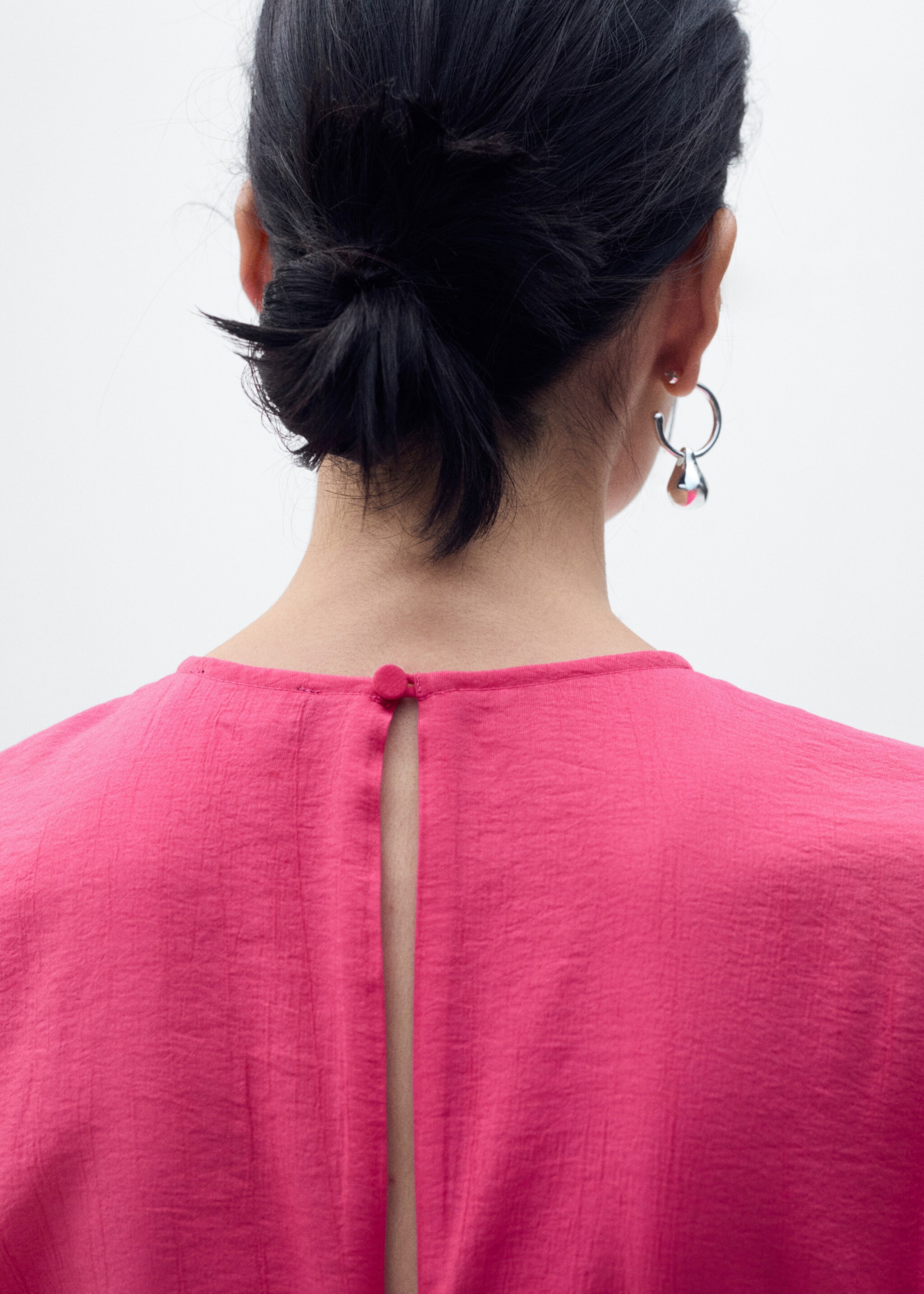 Straight-fit short-sleeved jumpsuit with belt - Details of the article 6