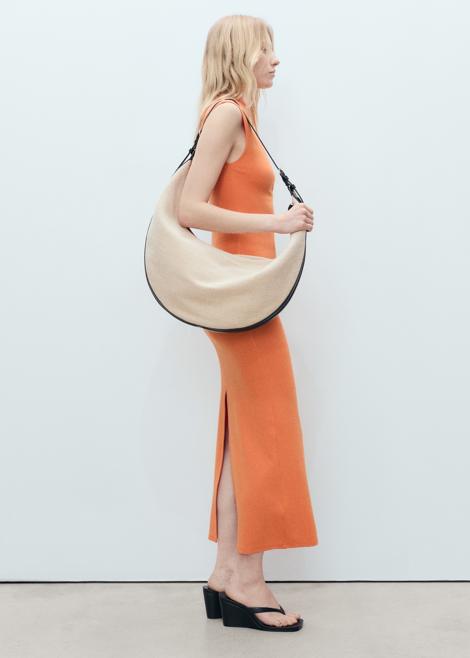 Draped dress with perkins collar - Details of the article 2