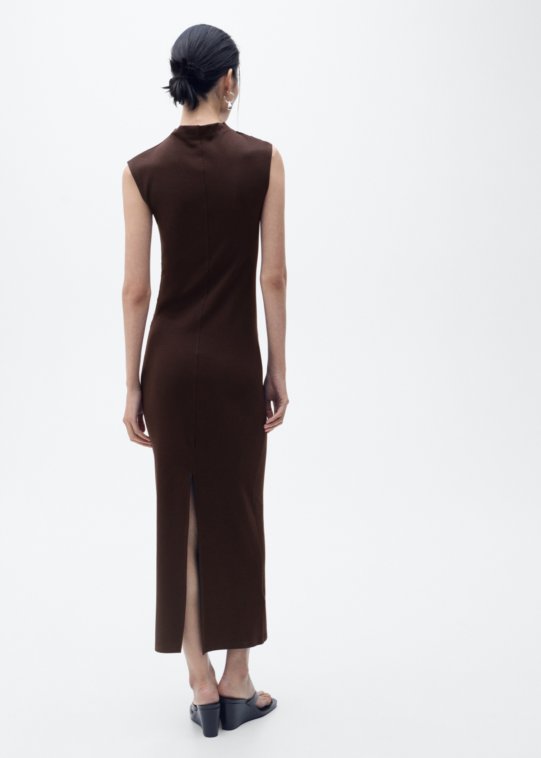 Draped dress with perkins collar - Reverse of the article