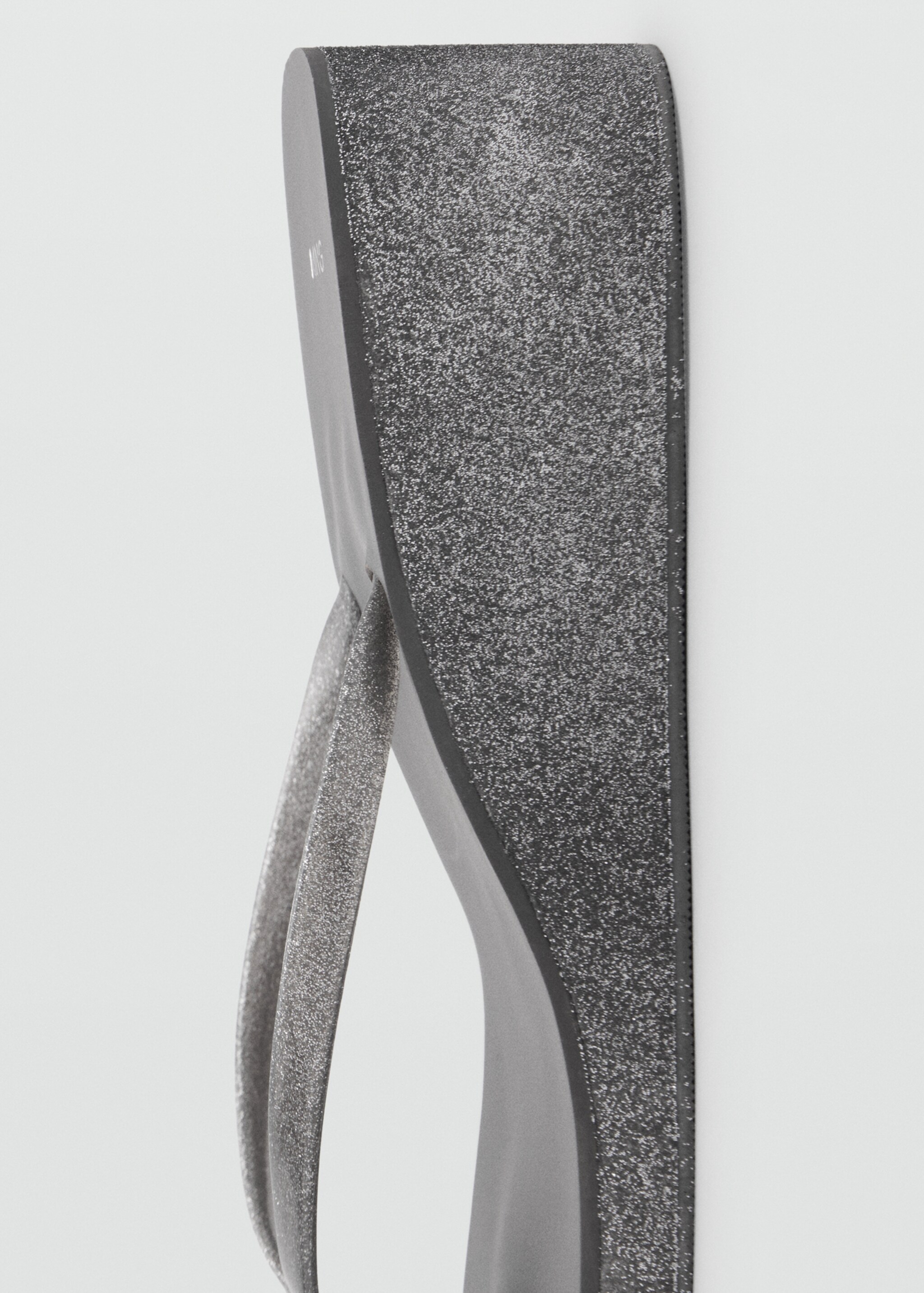 Wedge sandals with a glossy finish - Details of the article 1