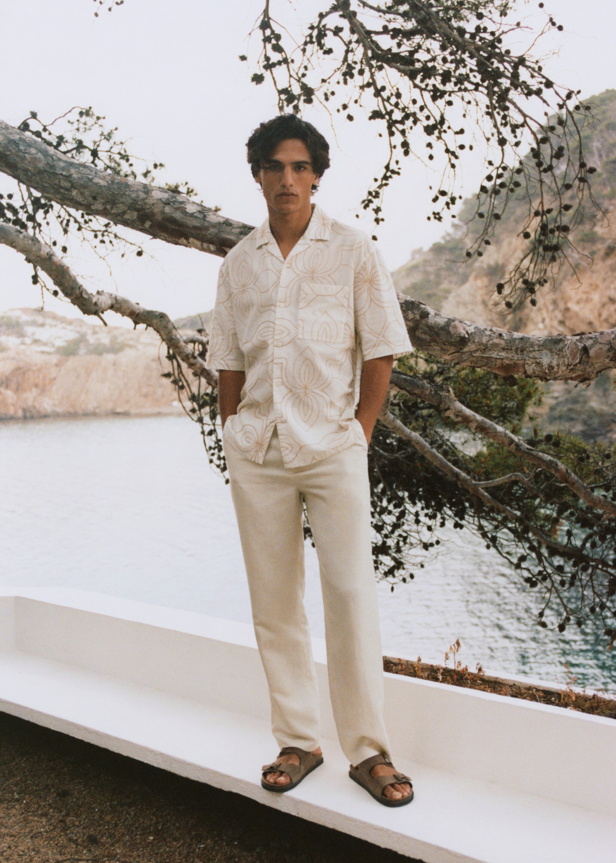 Linen-blend trousers with an elastic waistband - Details of the article 5