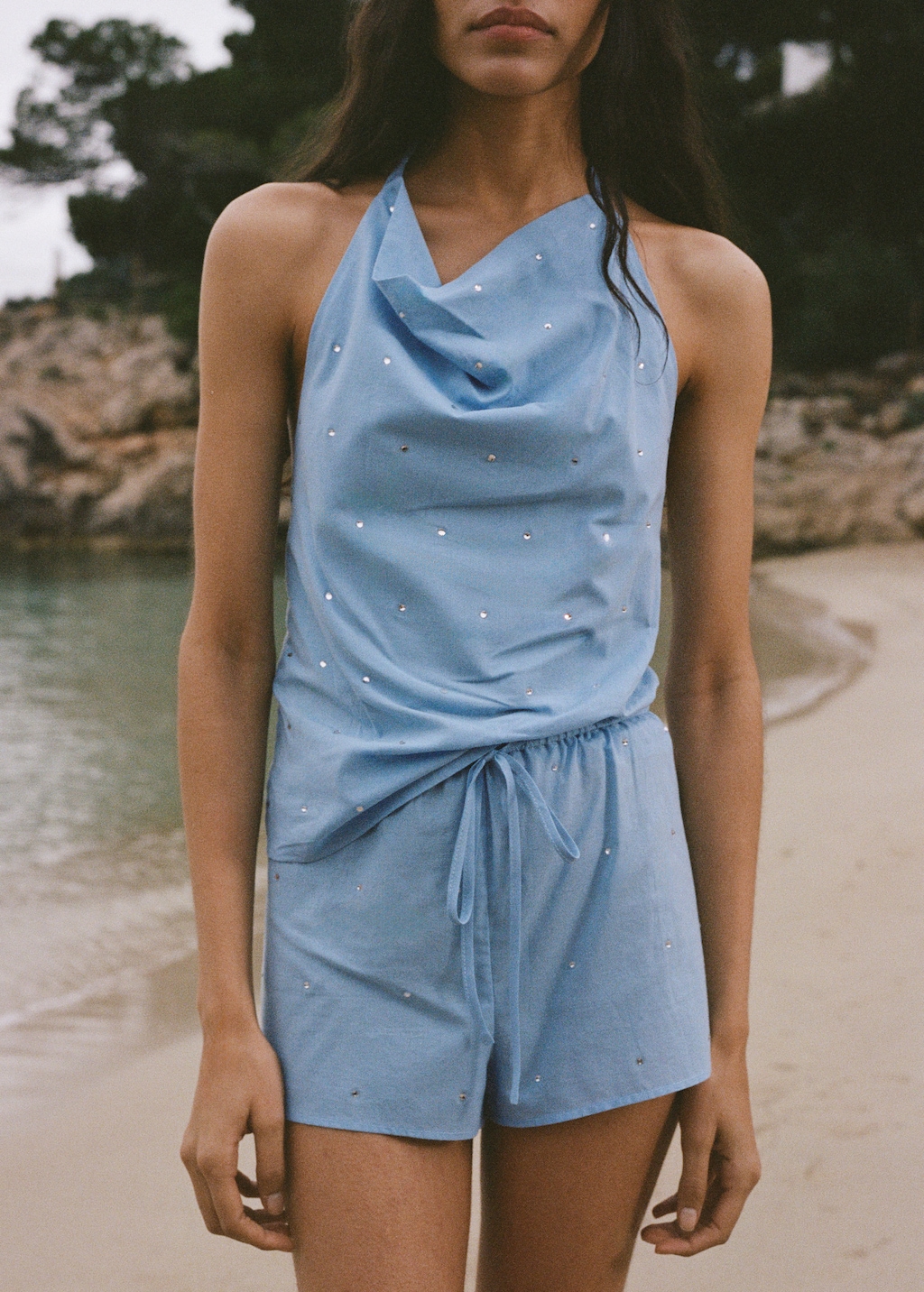 Top halter algodón detalle strass