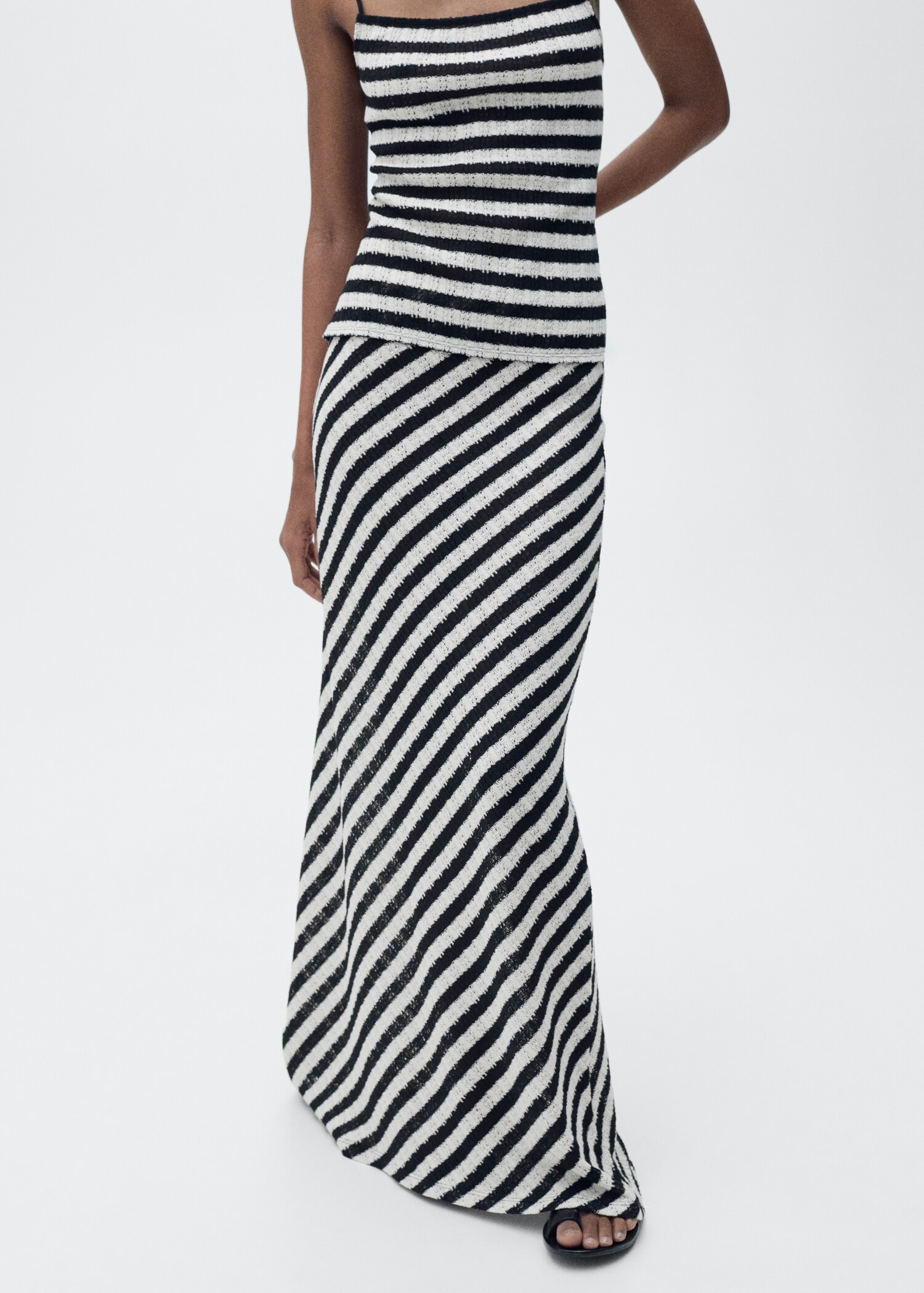 Long striped knitted skirt - Medium plane