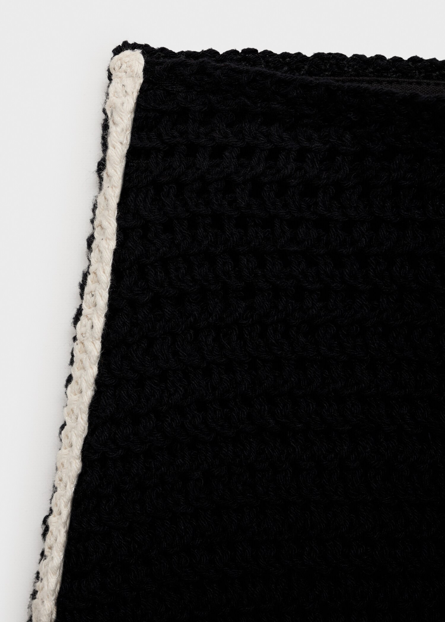 Circular-print crochet skirt - Details of the article 8