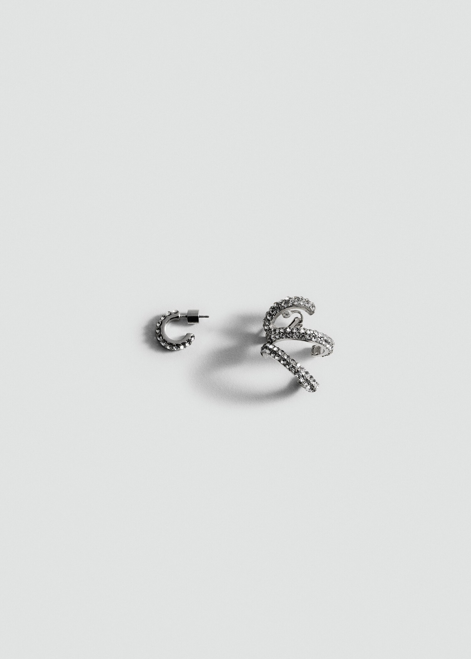 Set ear cuff pendiente cristal - Artículo sin modelo