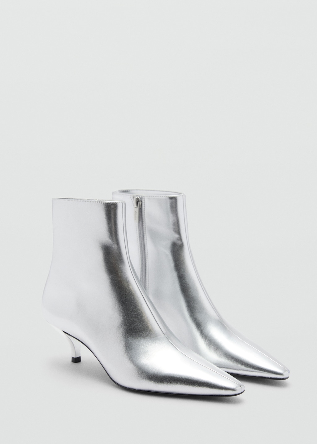 Metallic-effect pointed-toe boots - image 3