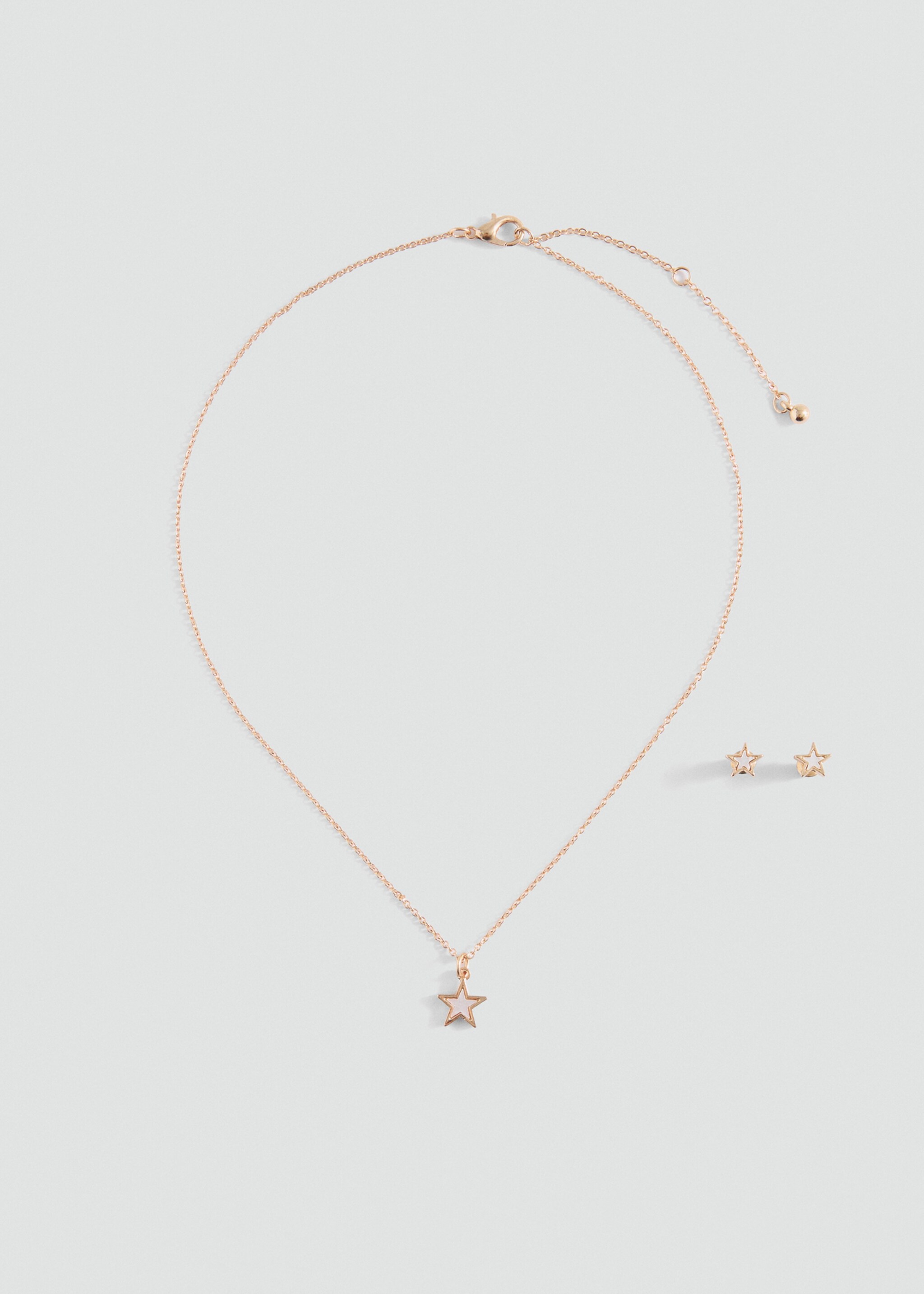 Ensemble colliers et boucles d'oreilles - Article sans modèle