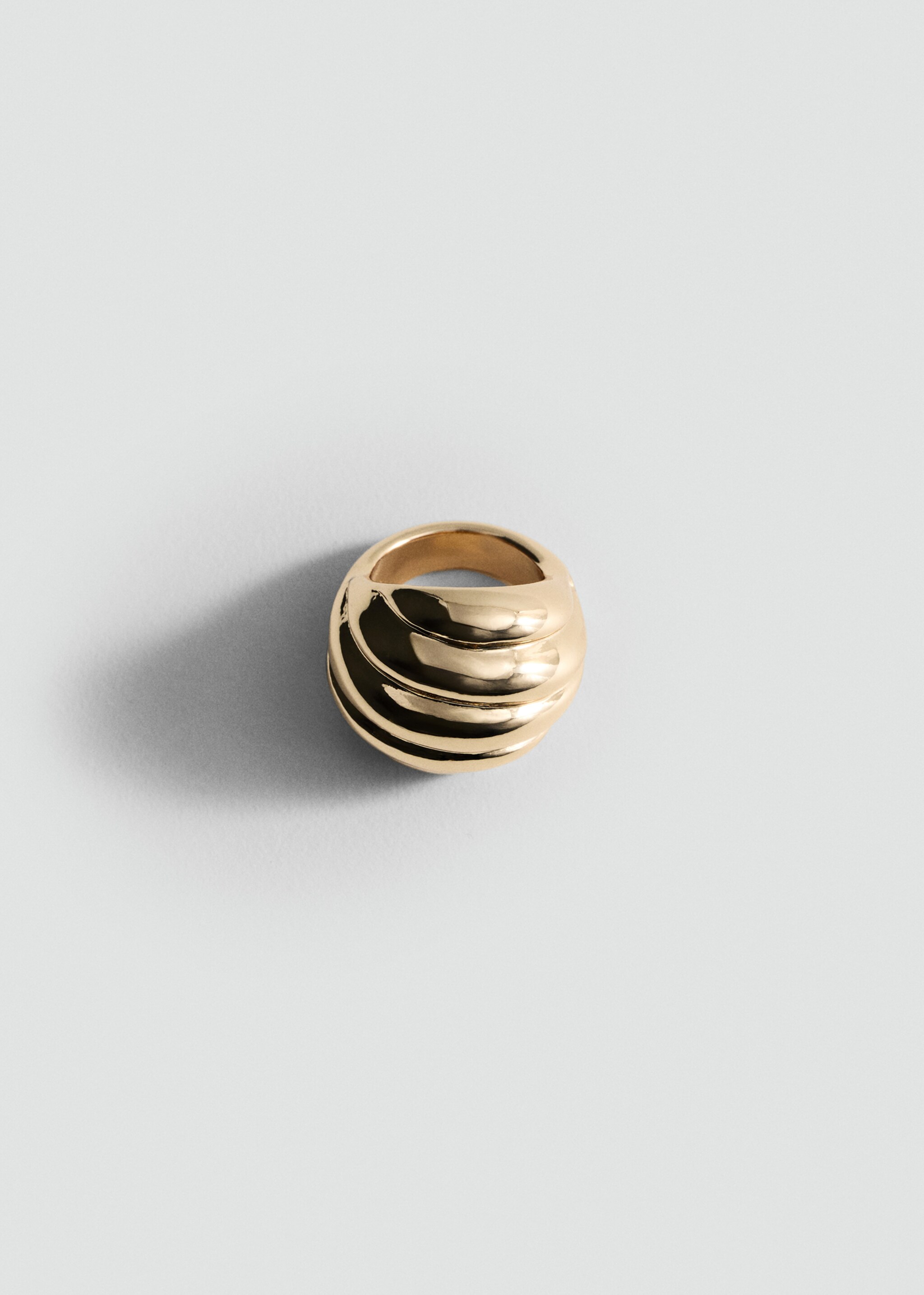 Anillo textura relieve - Artículo sin modelo