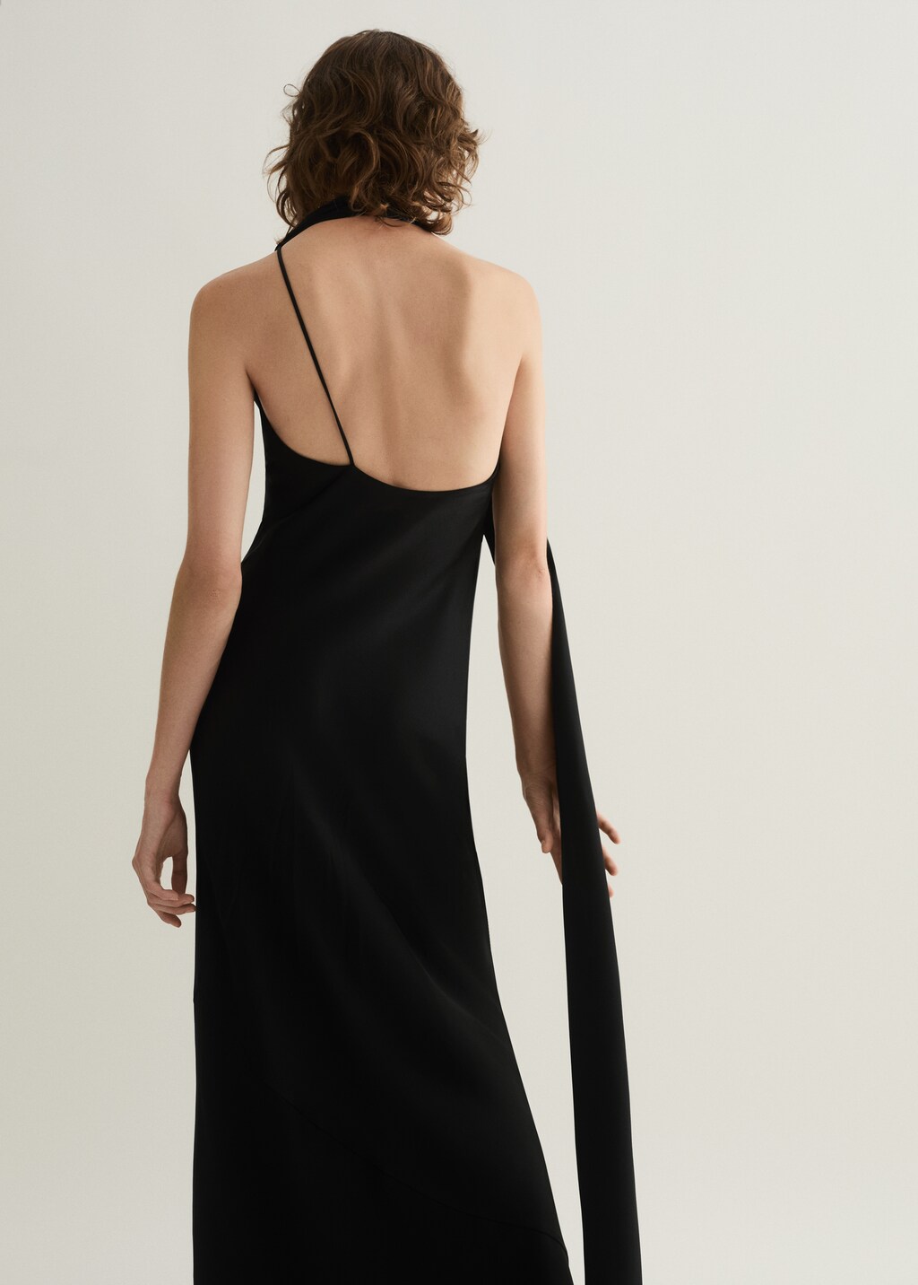 Asymmetrical bow-neck dress - Women | MANGO USA Asymmetrical bow-neck dress - Women | MANGO USA