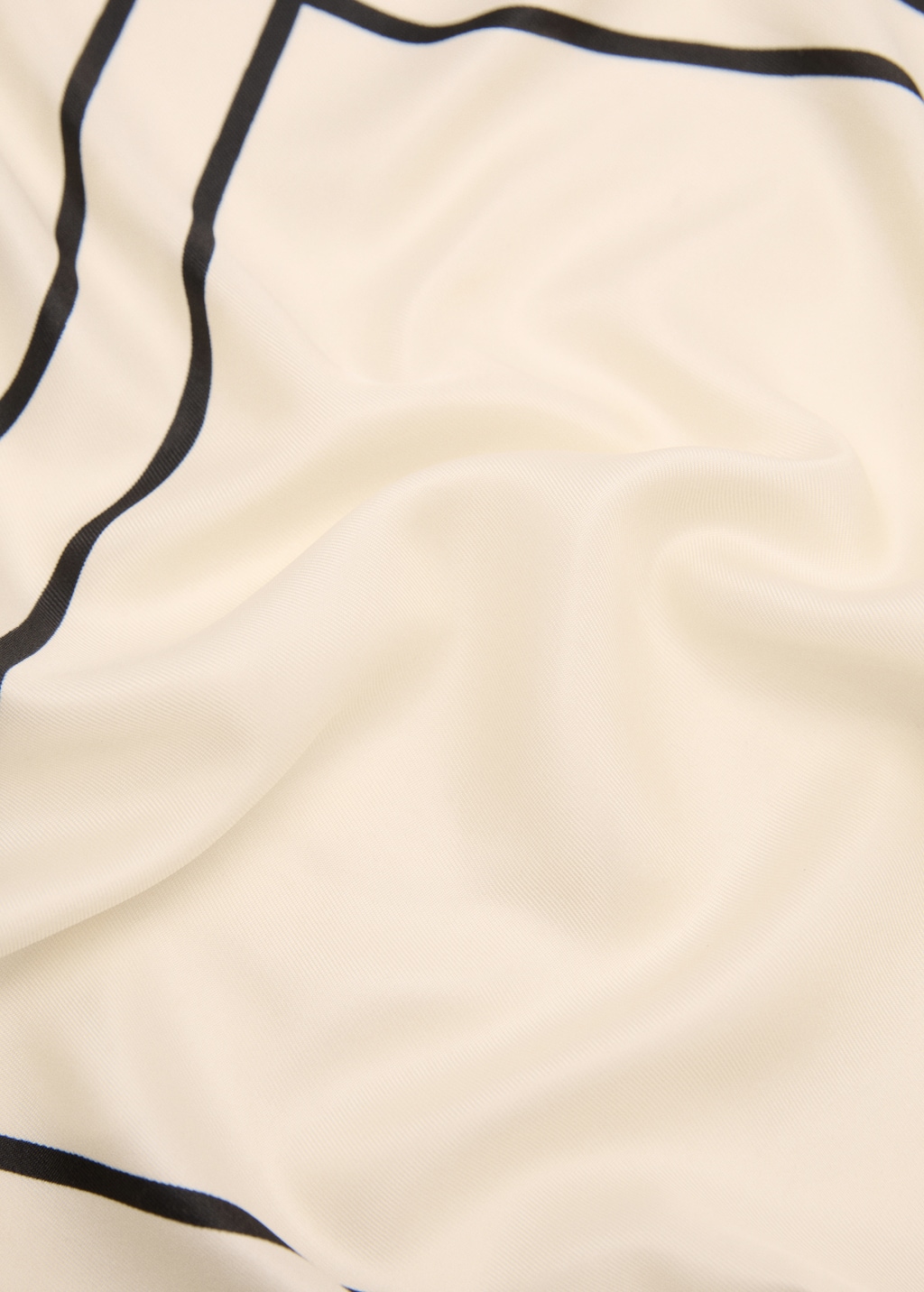 Geometric printed foulard