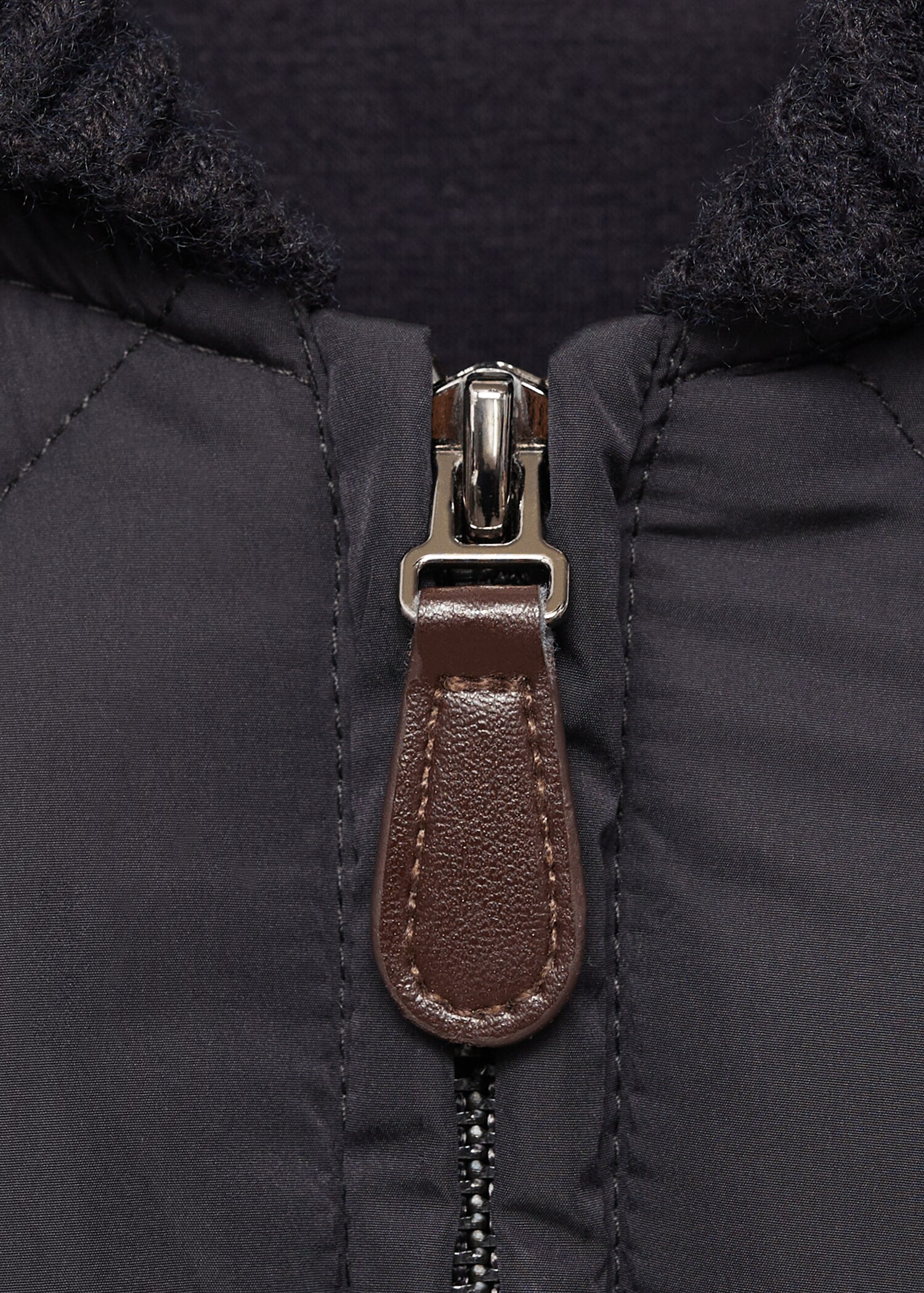 Gilet matelassé résistant à l’eau - Détail de l'article 8