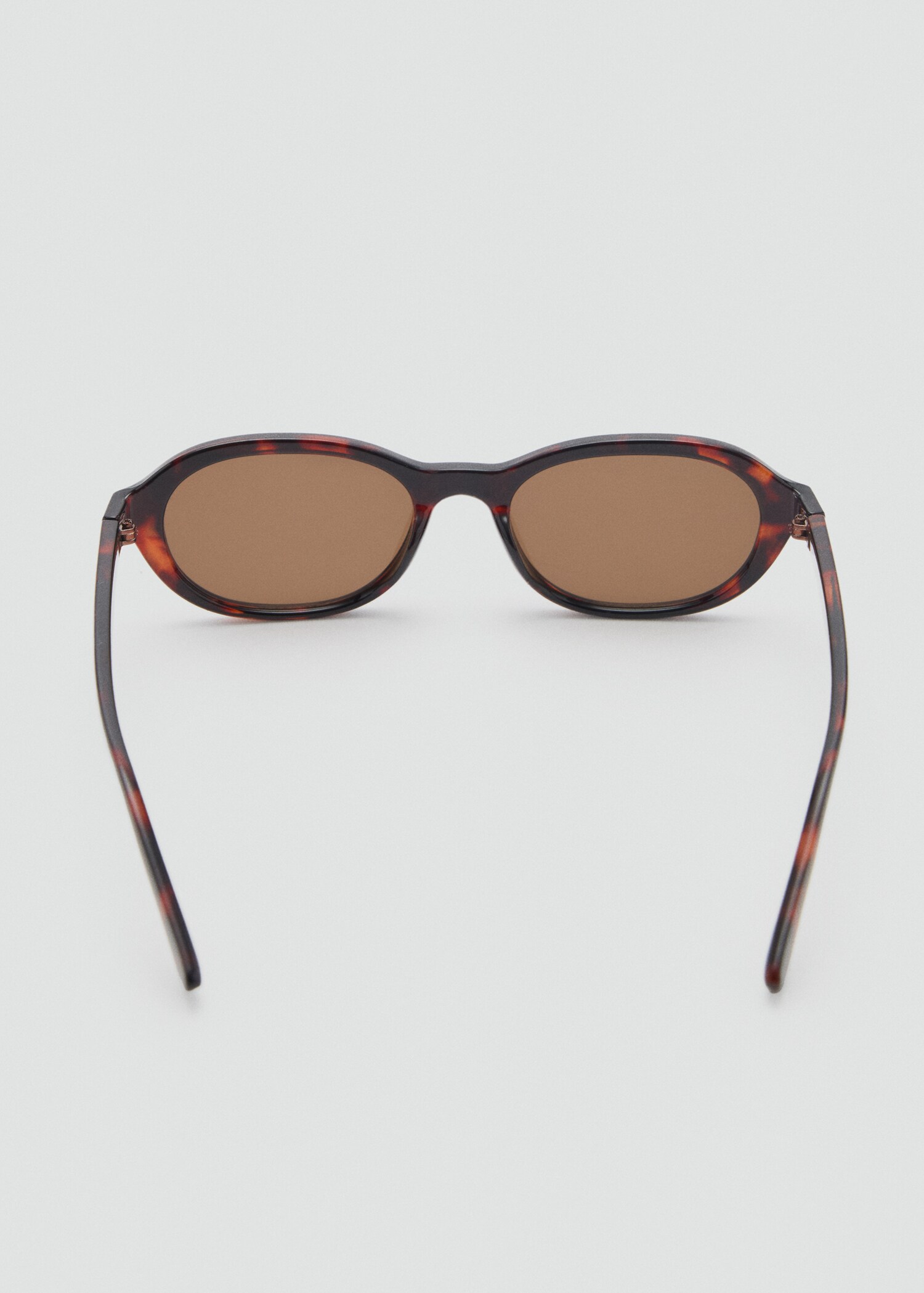 Oval frame sunglasses - Details of the article 1