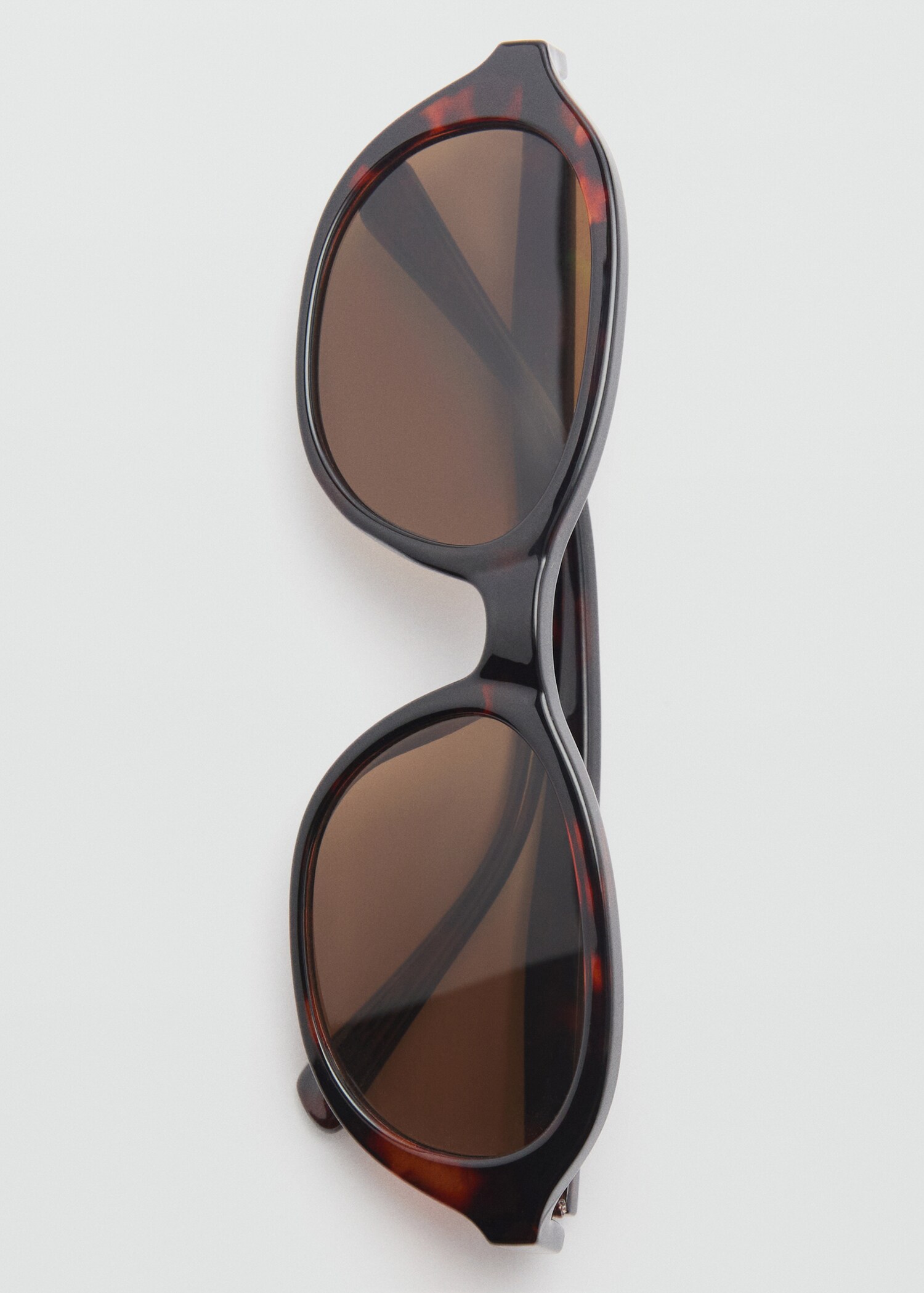 Oval frame sunglasses - Details of the article 2