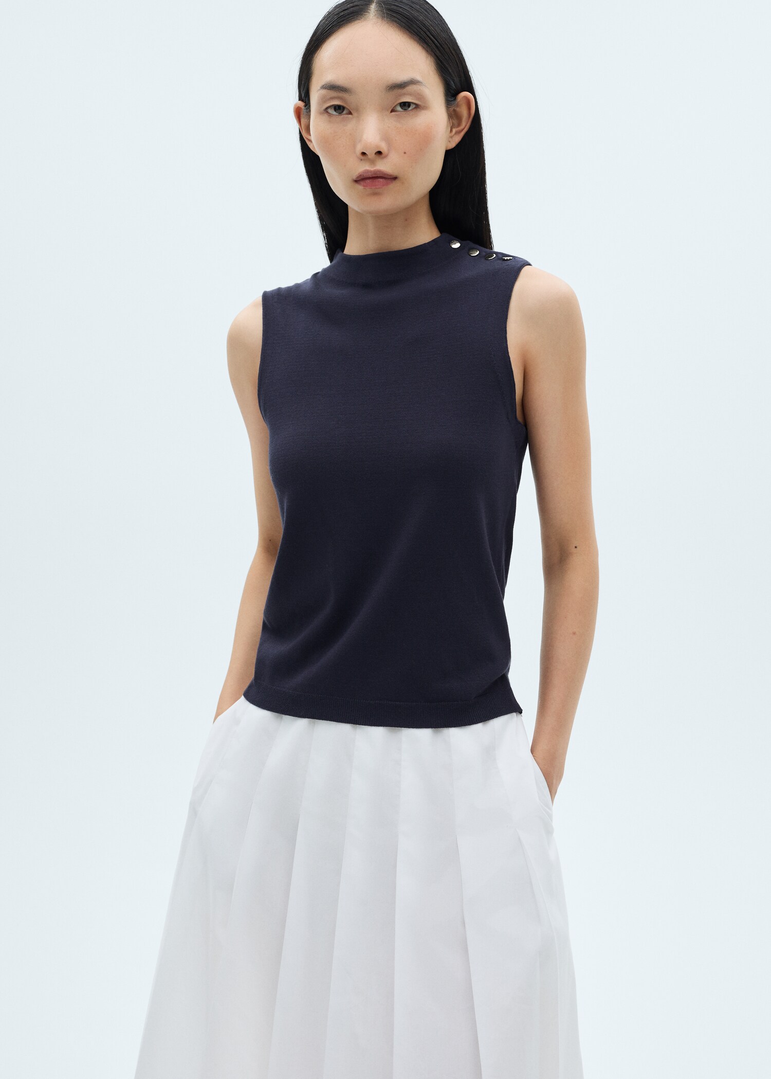 Buttoned knit top - Medium plane