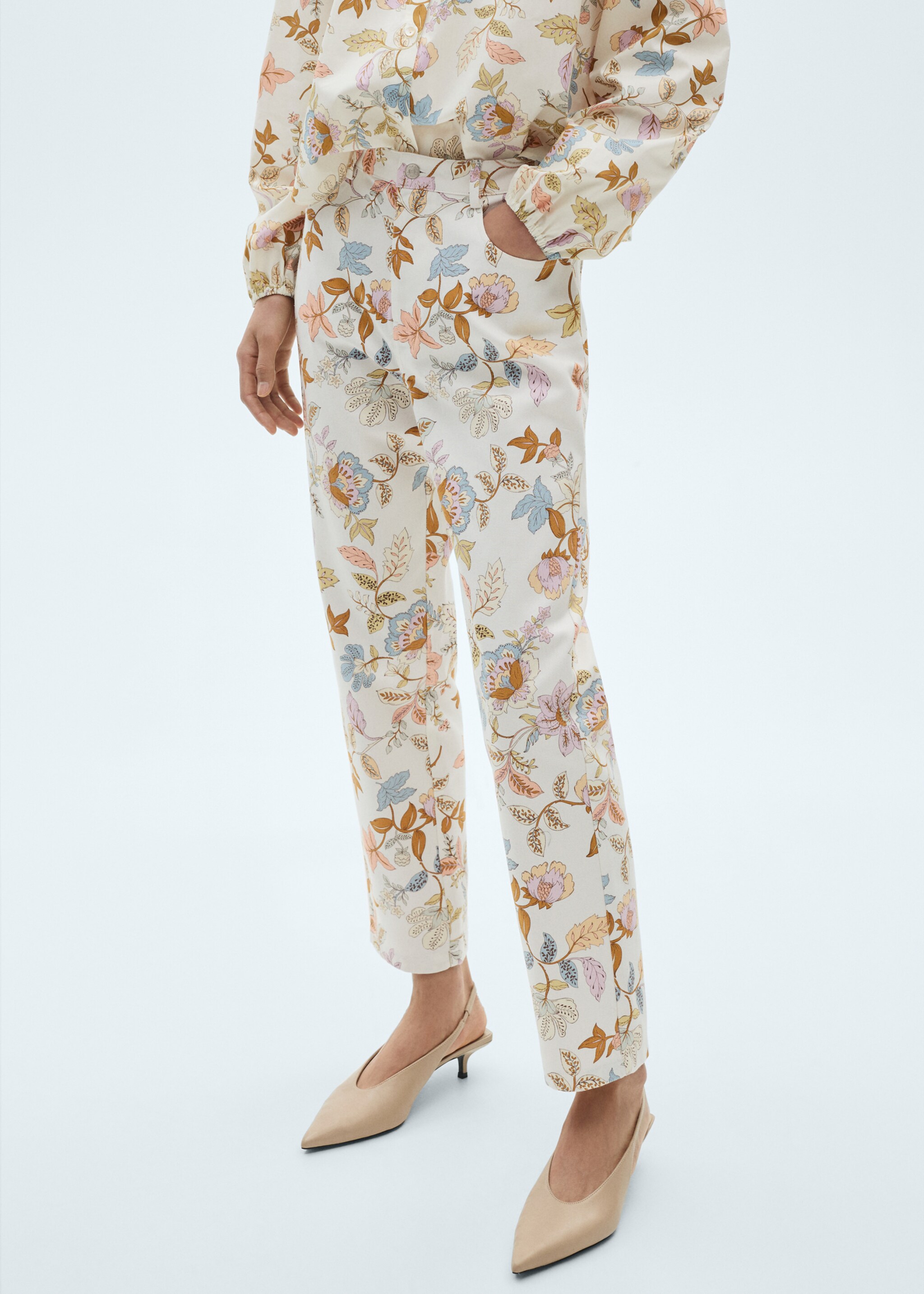 Floral print straight trousers - Medium plane, Ecru. Ref: 87080587-00.