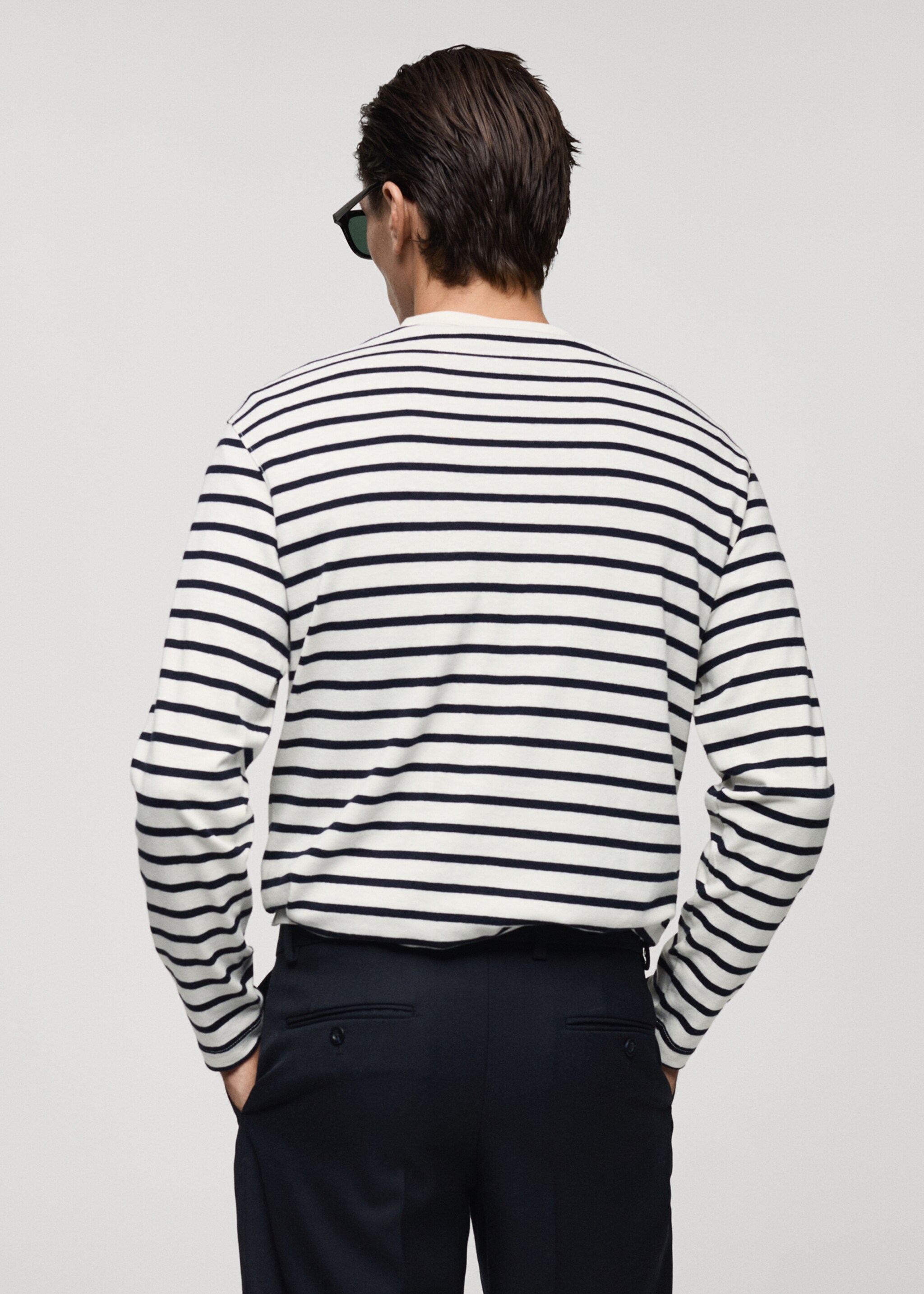 Camiseta 100% algodón rayas - Reverso del artículo