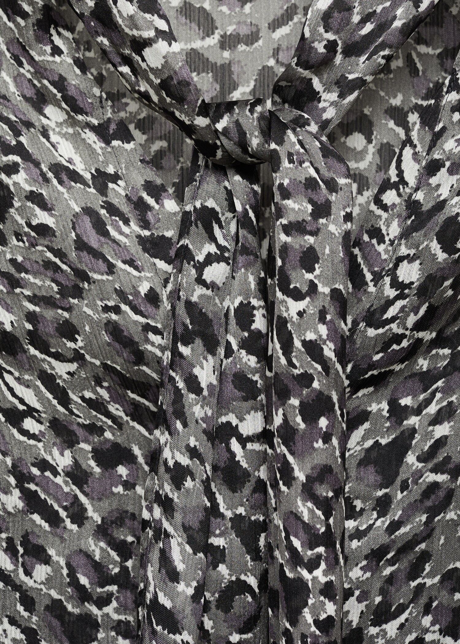 Blusa leopardo lazo cuello - Detalle del artículo 8
