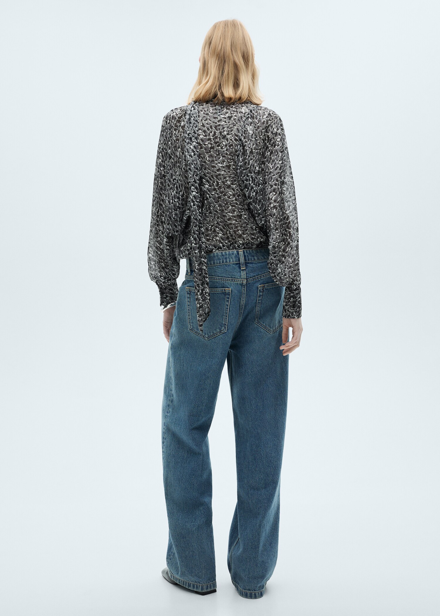 Blusa leopardo lazo cuello - Reverso del artículo